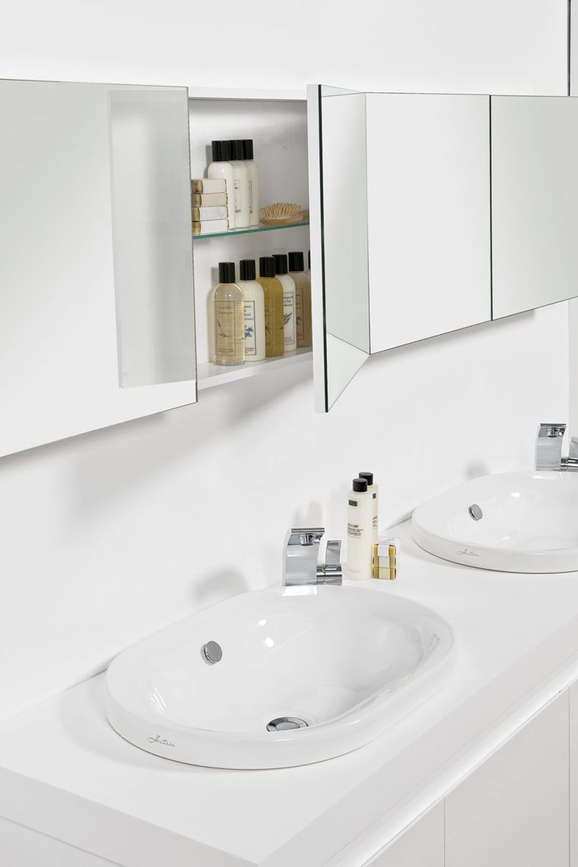 Cube Mirror Cabinet
