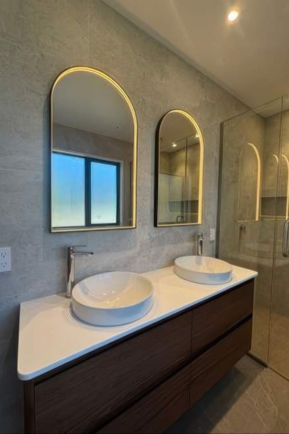 Eclipse Arch LED Aluminium Framed Mirror with Demister