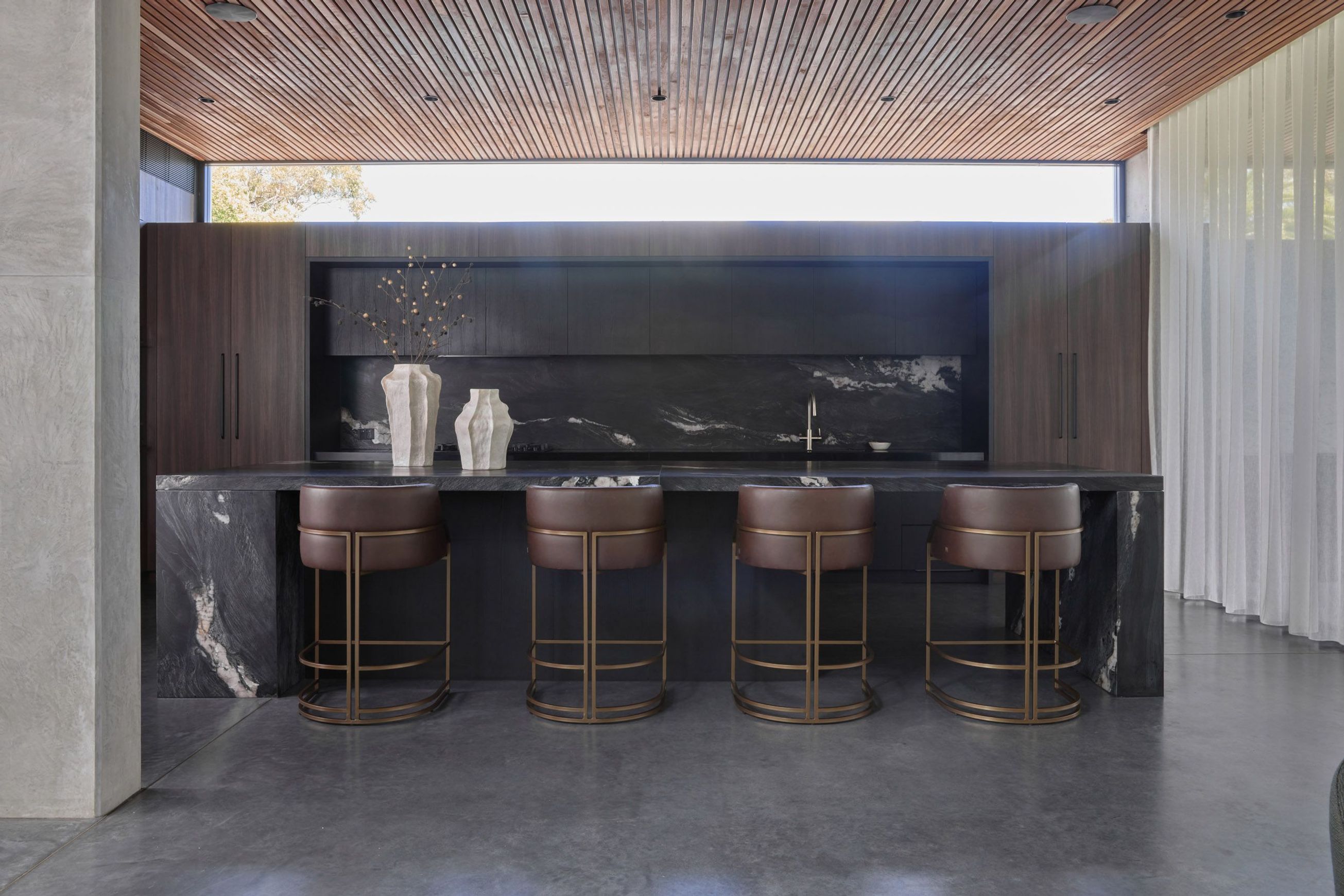 Natural Stone | Black Tempest Quartzite
