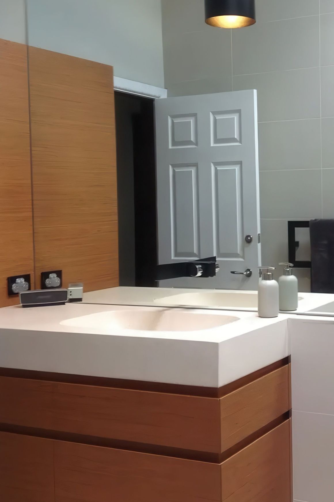 Custom Integrated Vanities & Cabinets