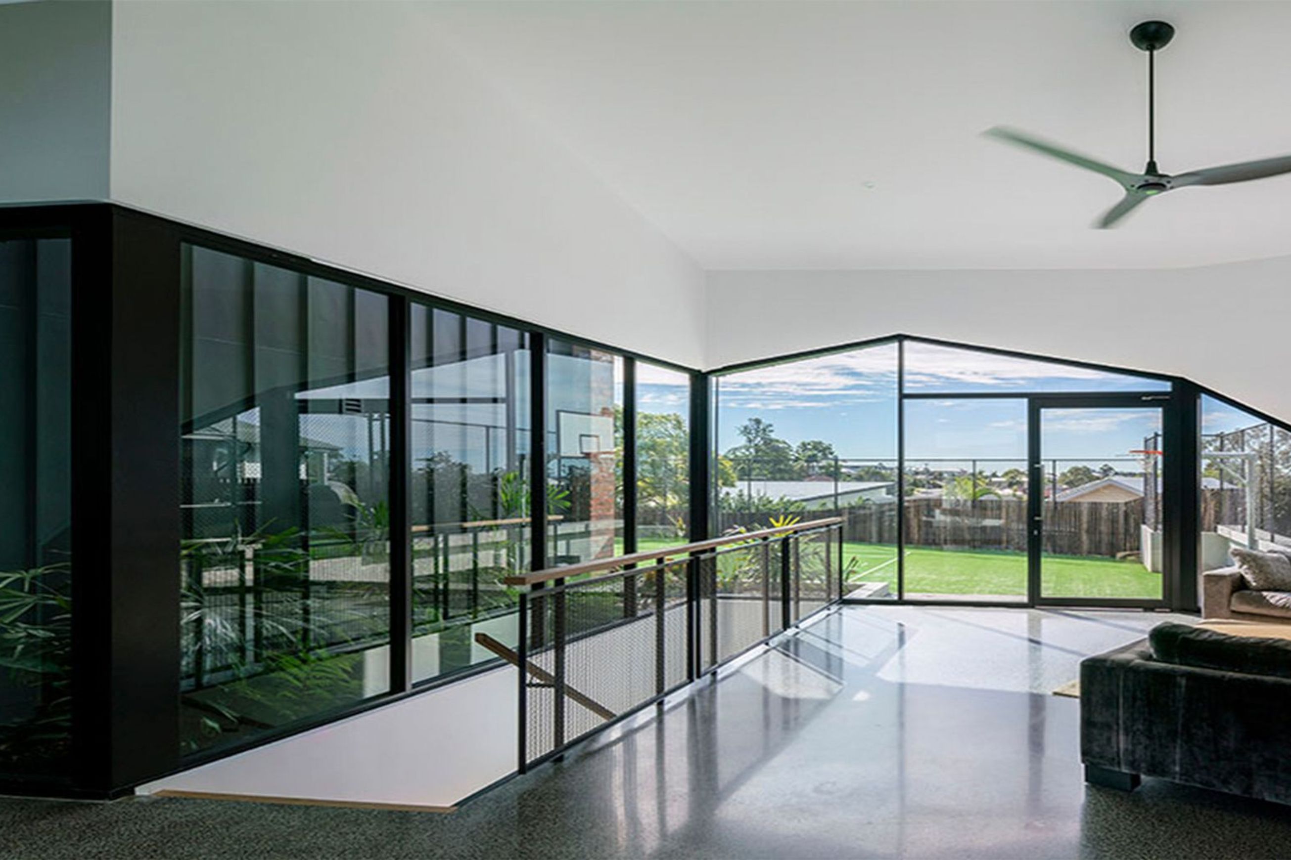Elevate | Series 50 | Commercial Door