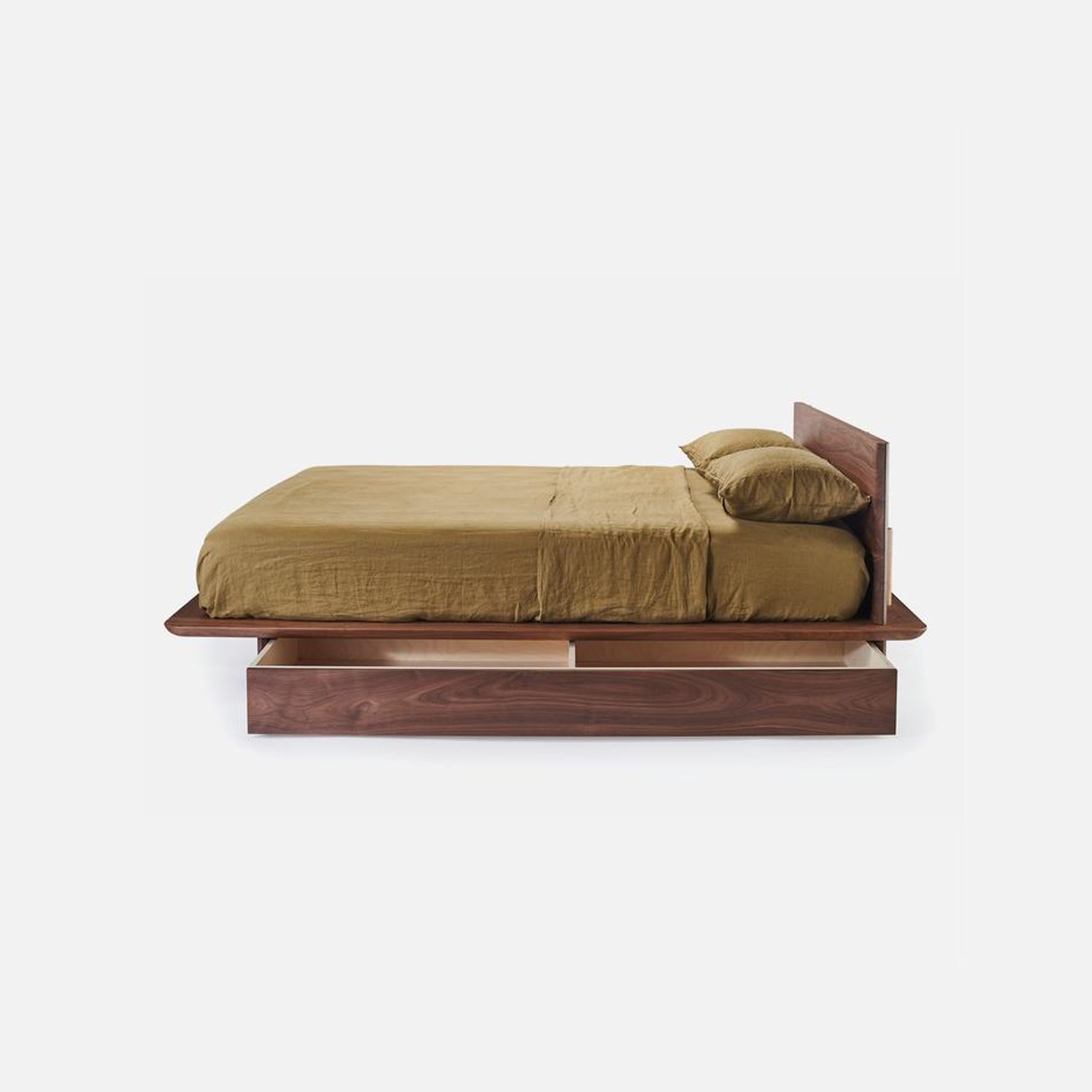 Nami Bed by Nau