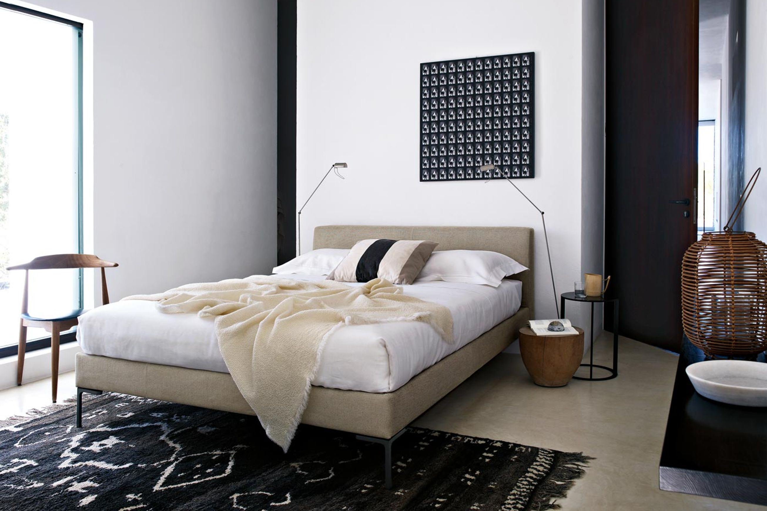 Charles | Bed