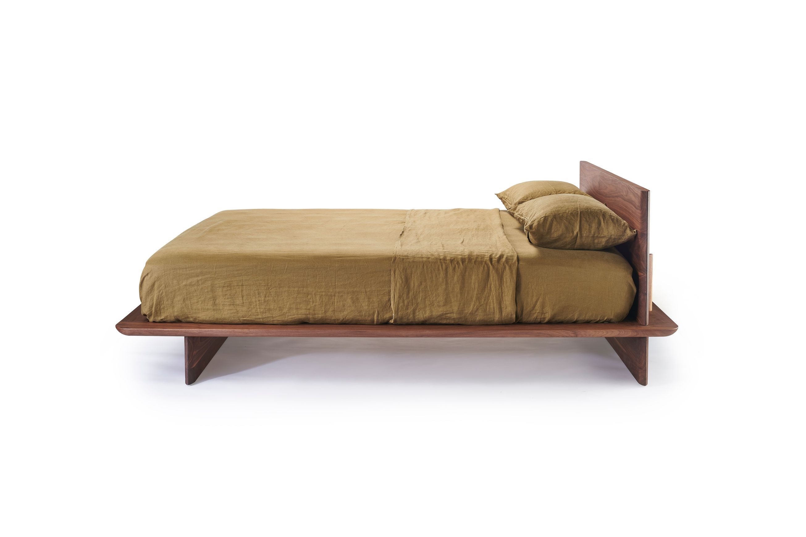 Nami Bed