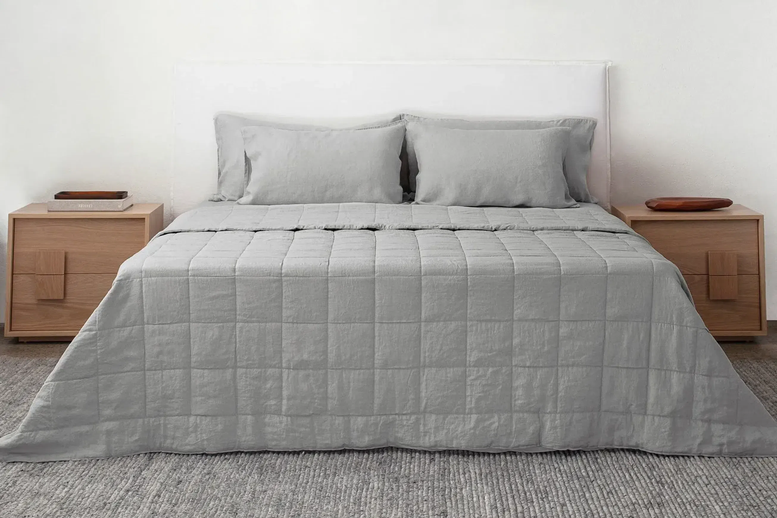 Cotton-filled Linen Quilts