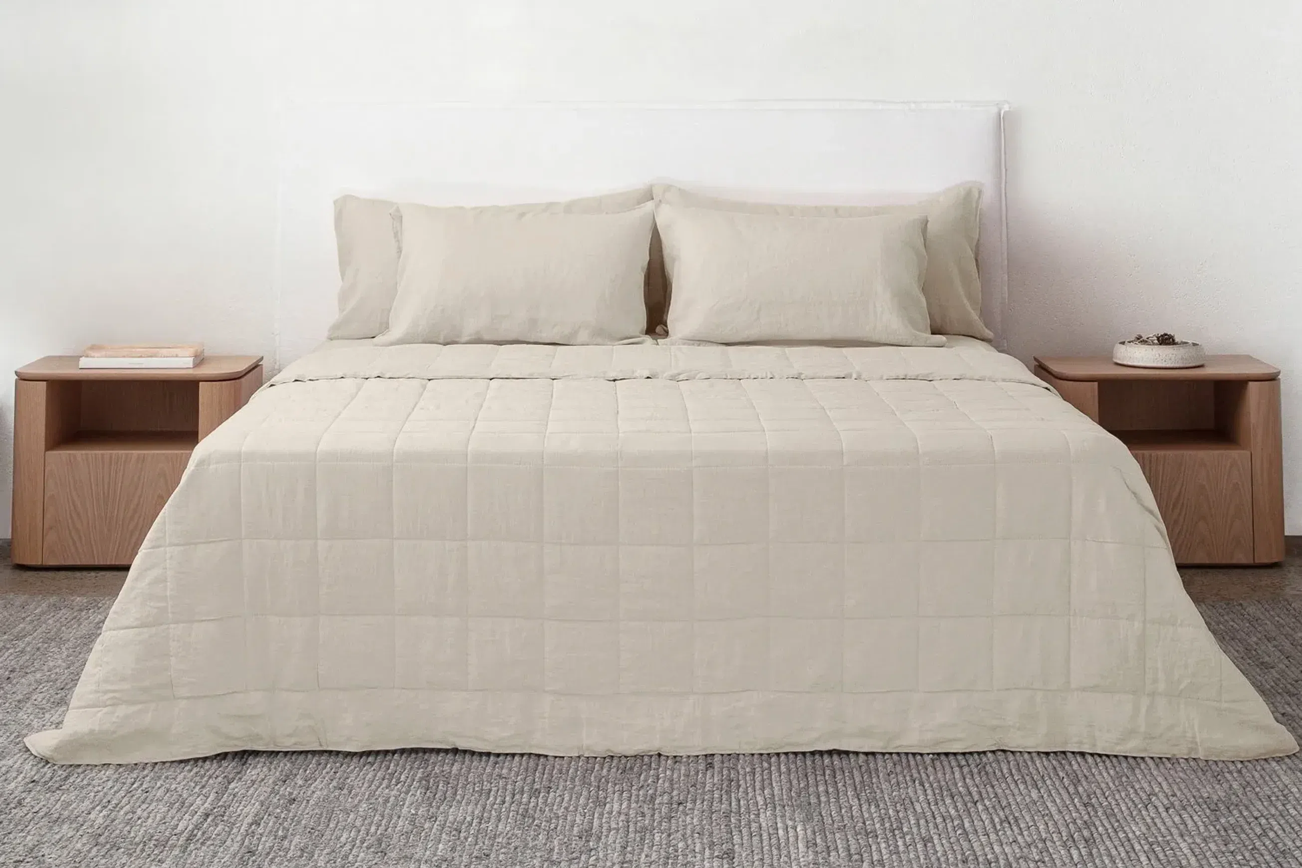 Cotton-filled Linen Quilts