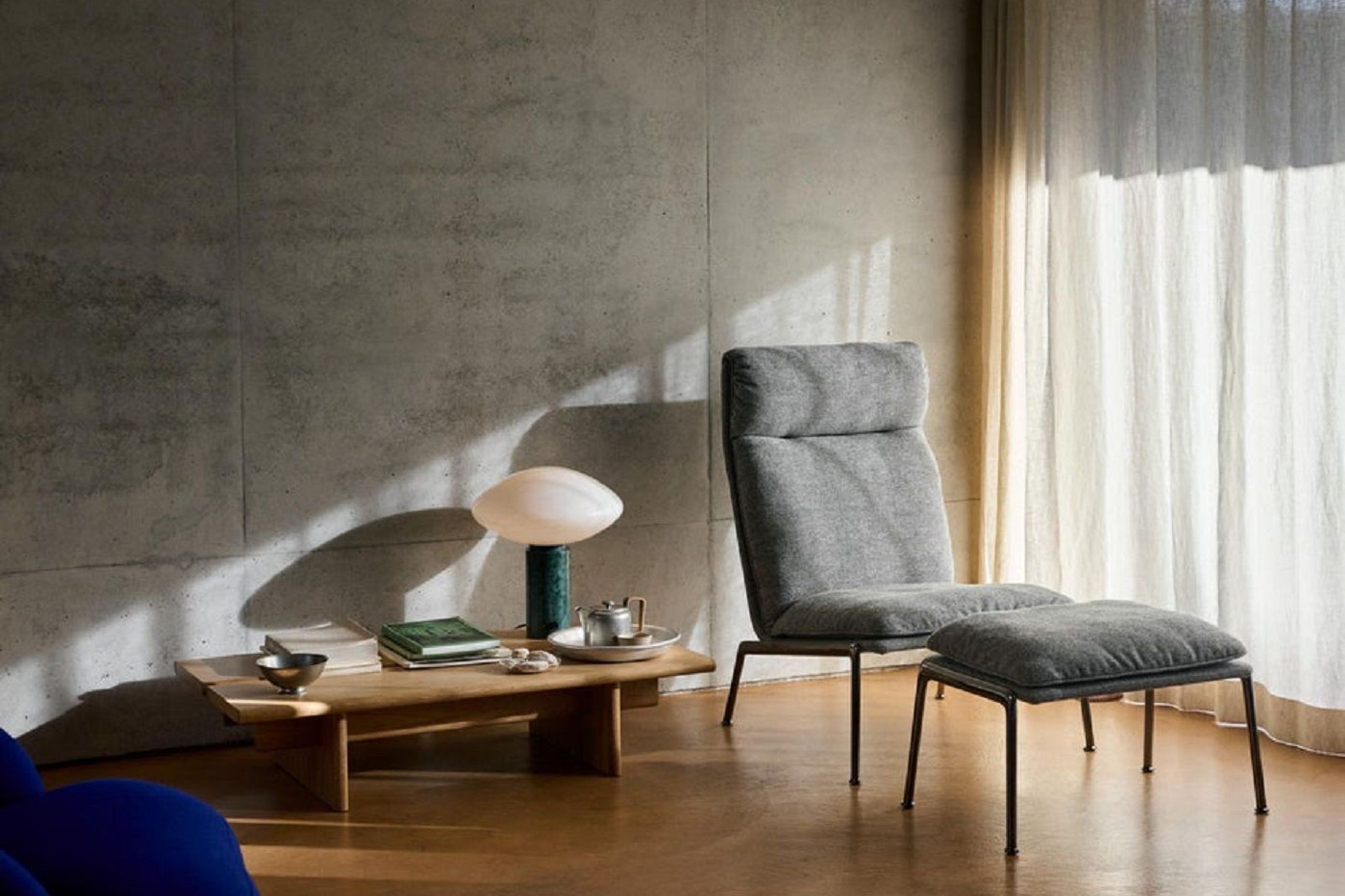 Ita Table & Bench Series