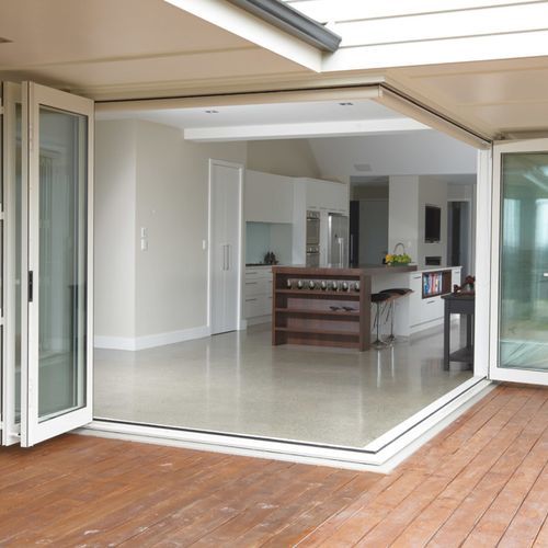Corner Bifold Foldback® Doors