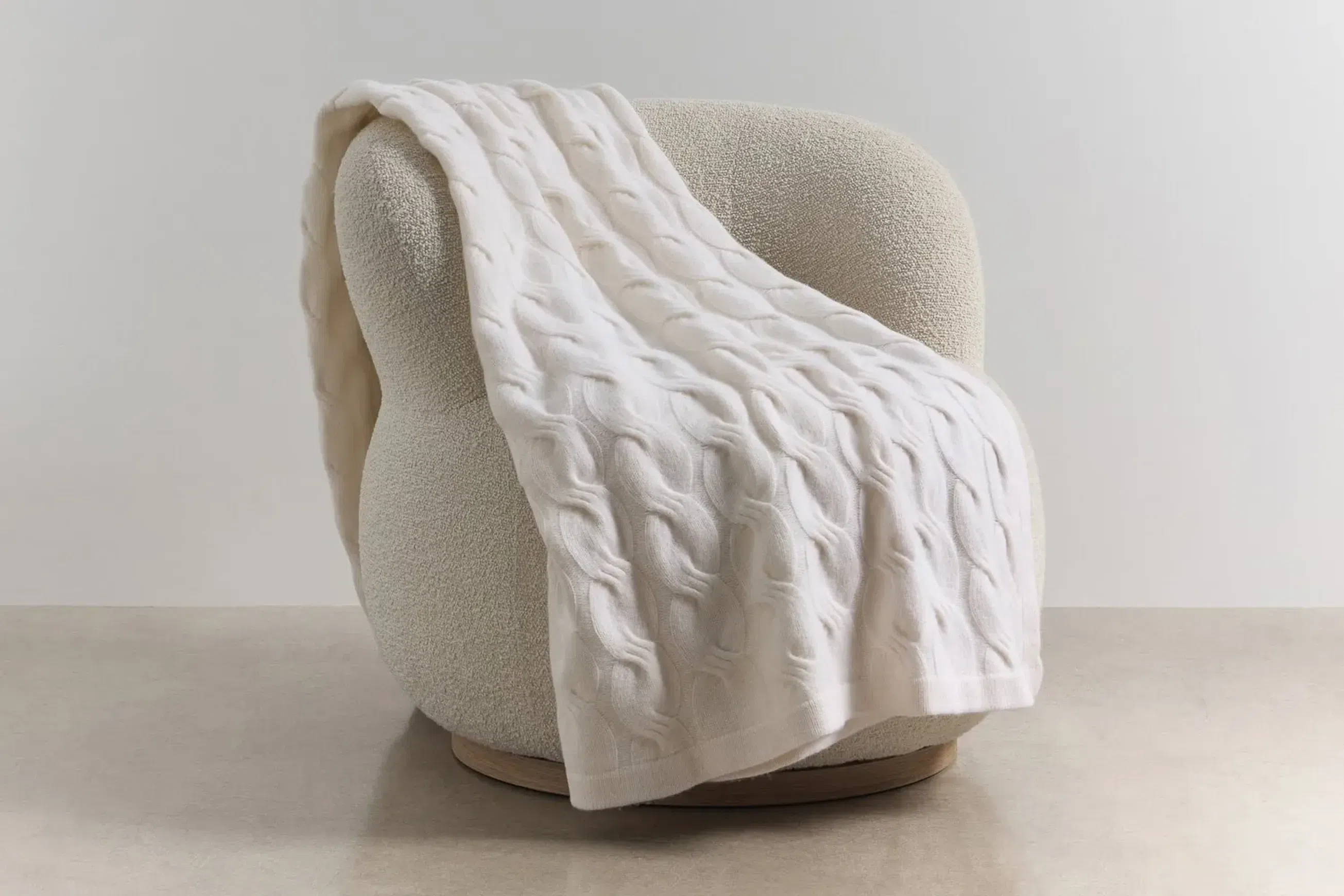 Chunky Cable Italian Cashmere Throws