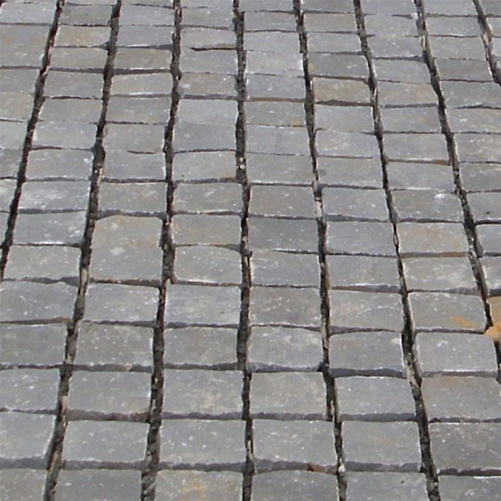 Hand Cut Bluestone Cobble