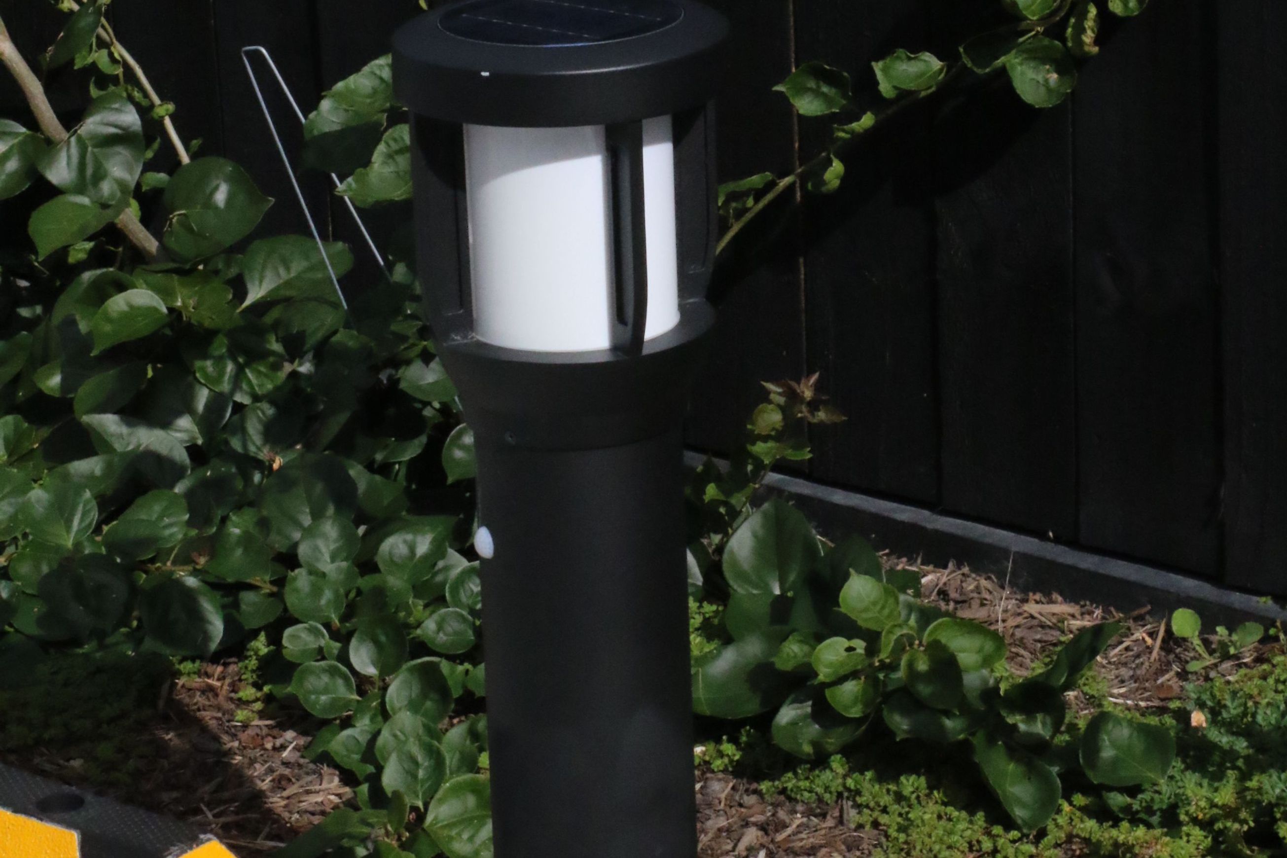 Sentry Solar Bollard 019