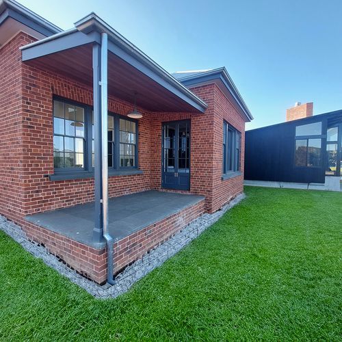 Heritage Reds Bricks