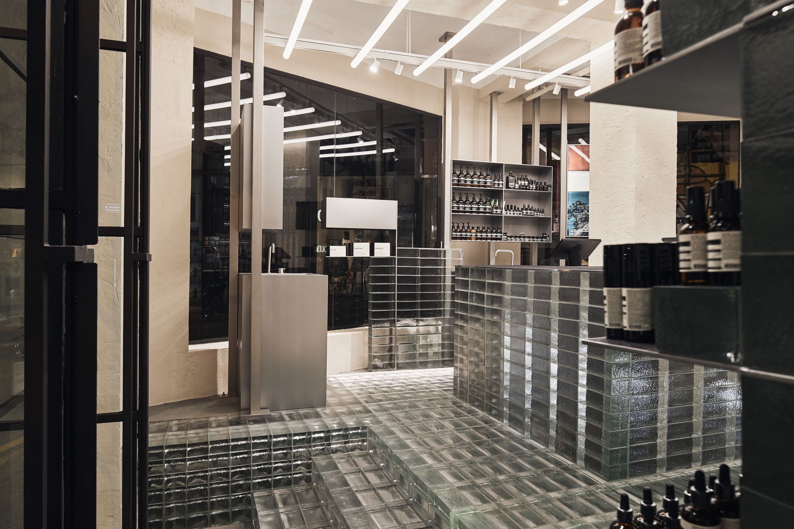 Poesia Mottled Cast Glass Bricks