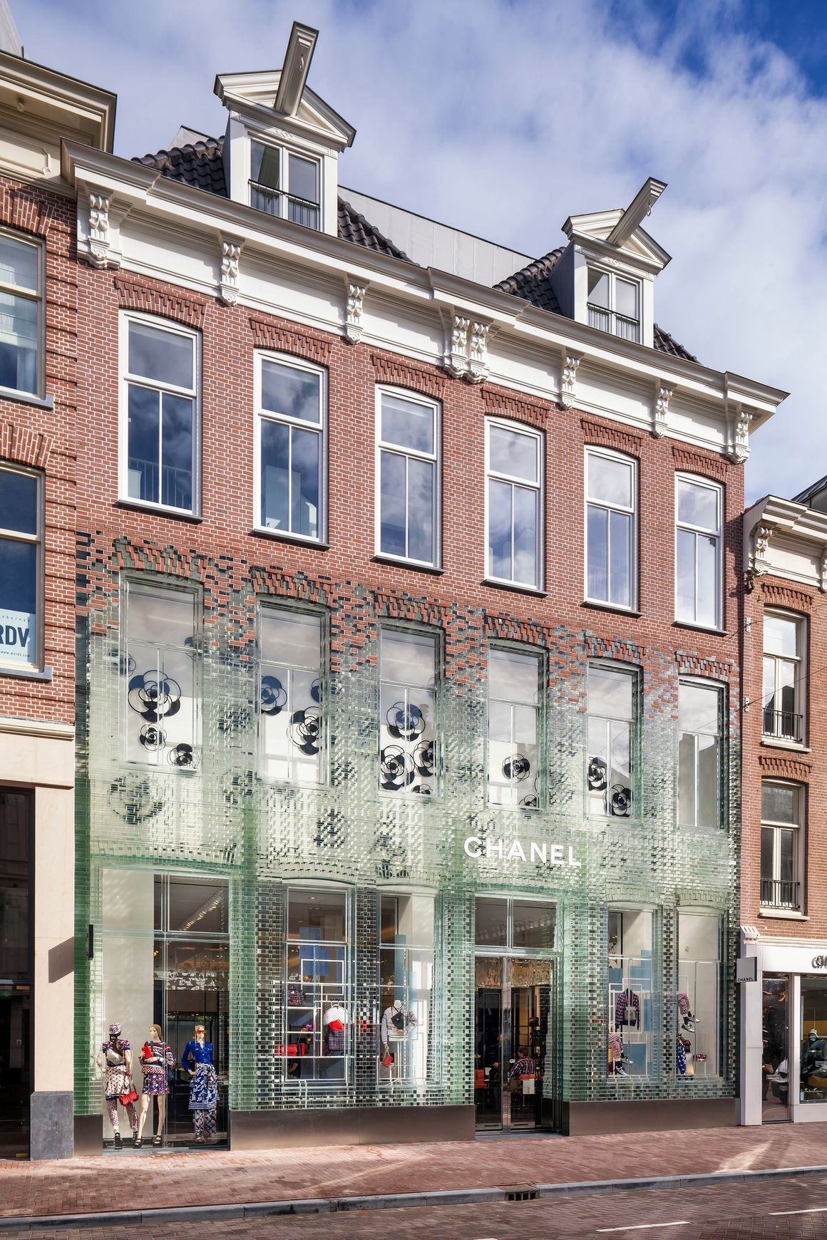 Poesia Polished Cast Glass Bricks