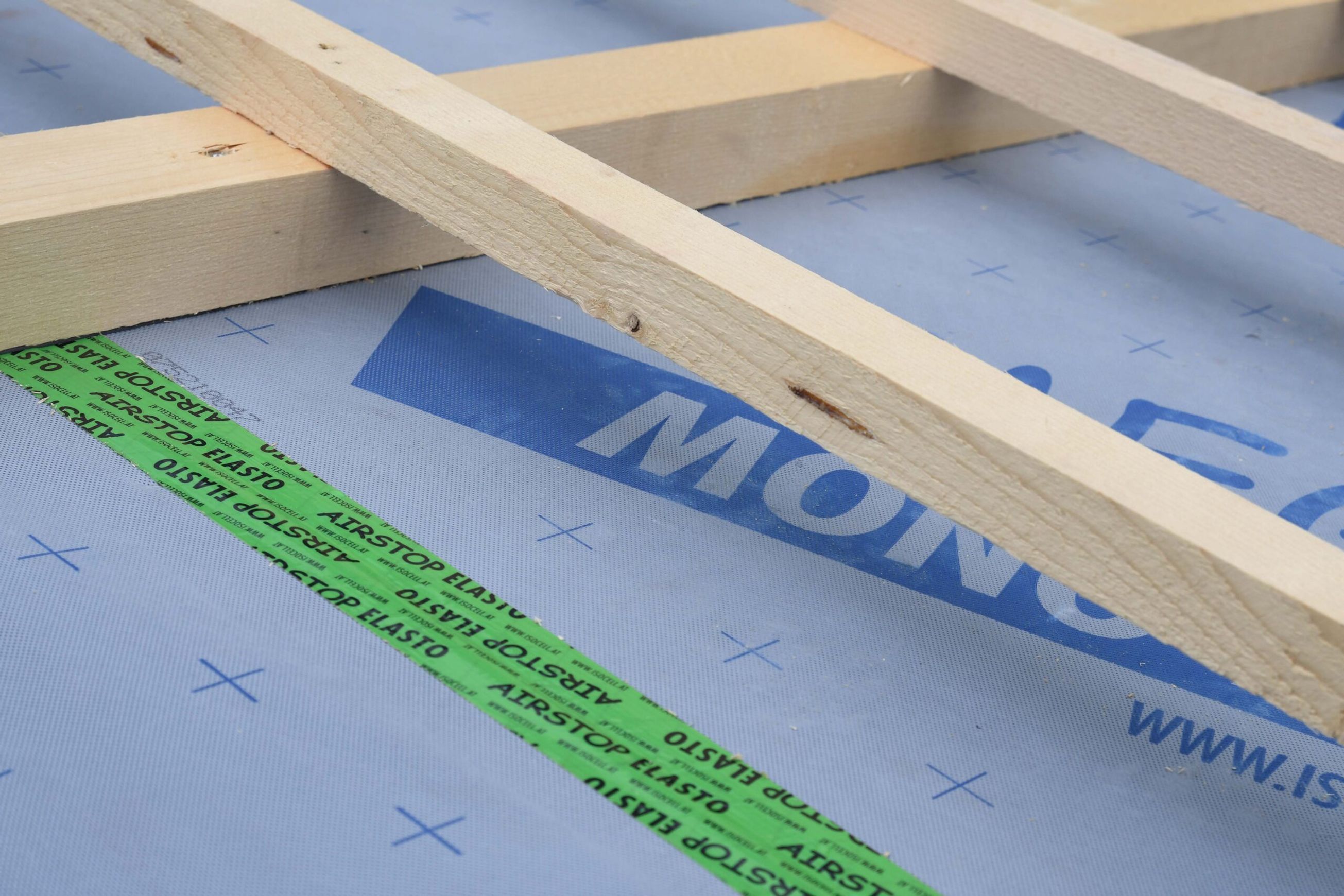 OMEGA MONO 230 Roof and Wall Membrane