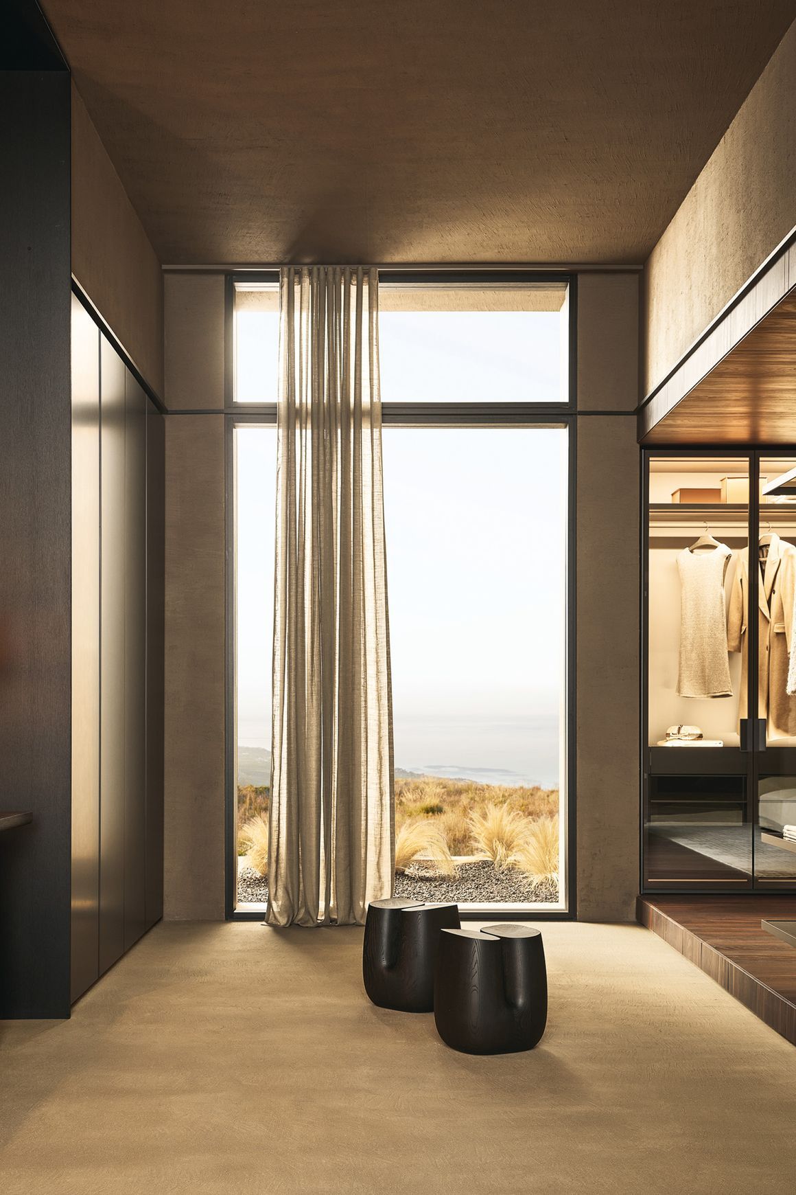 Lexington Walk-in Closet