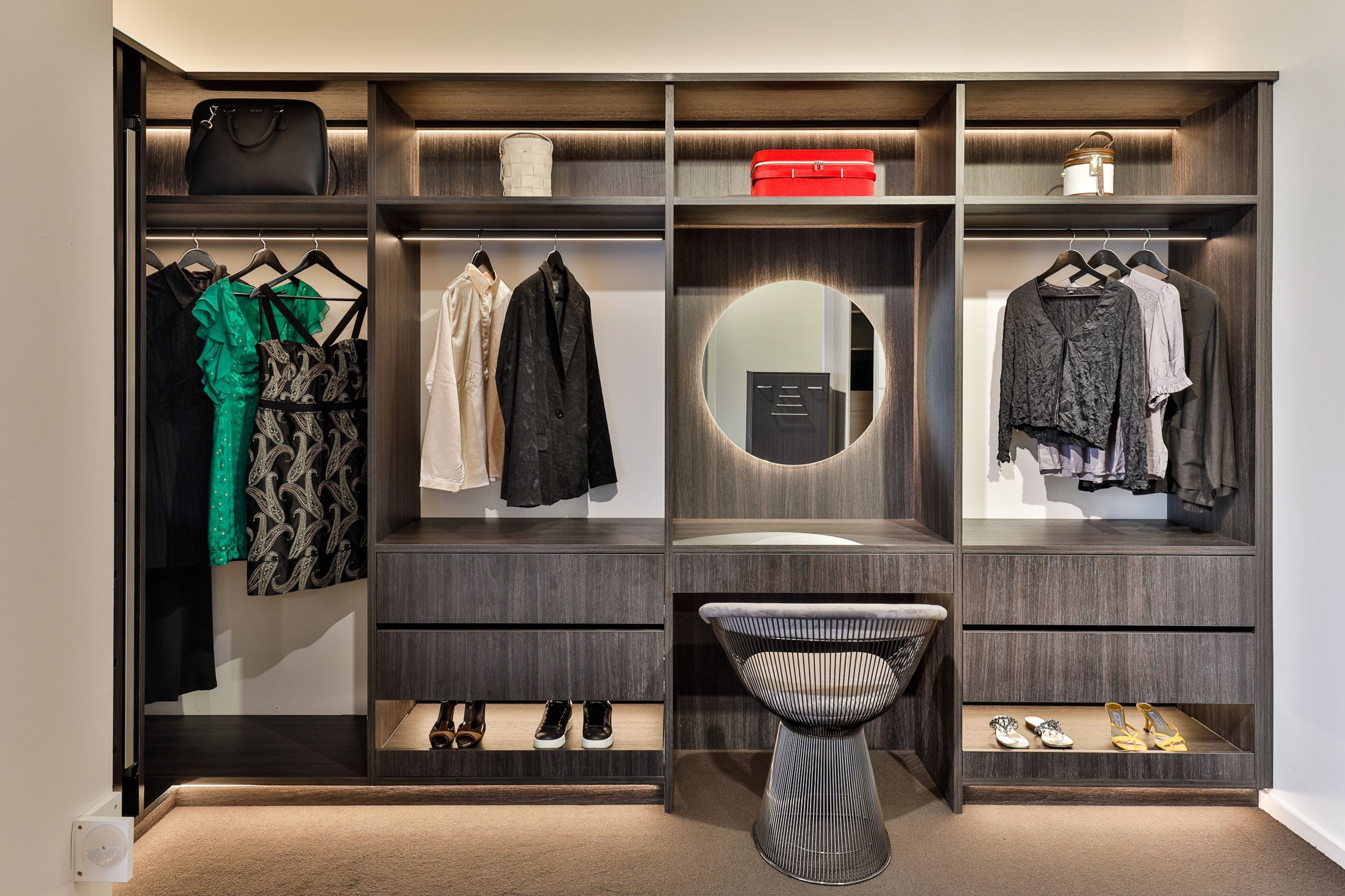 Custom Built In Wardrobe Systems