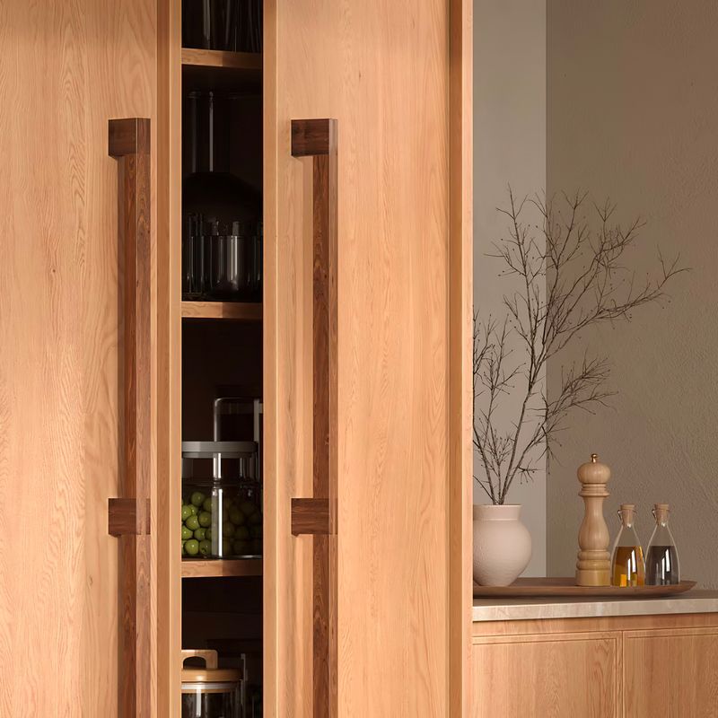 Momo Hako Big D Handle