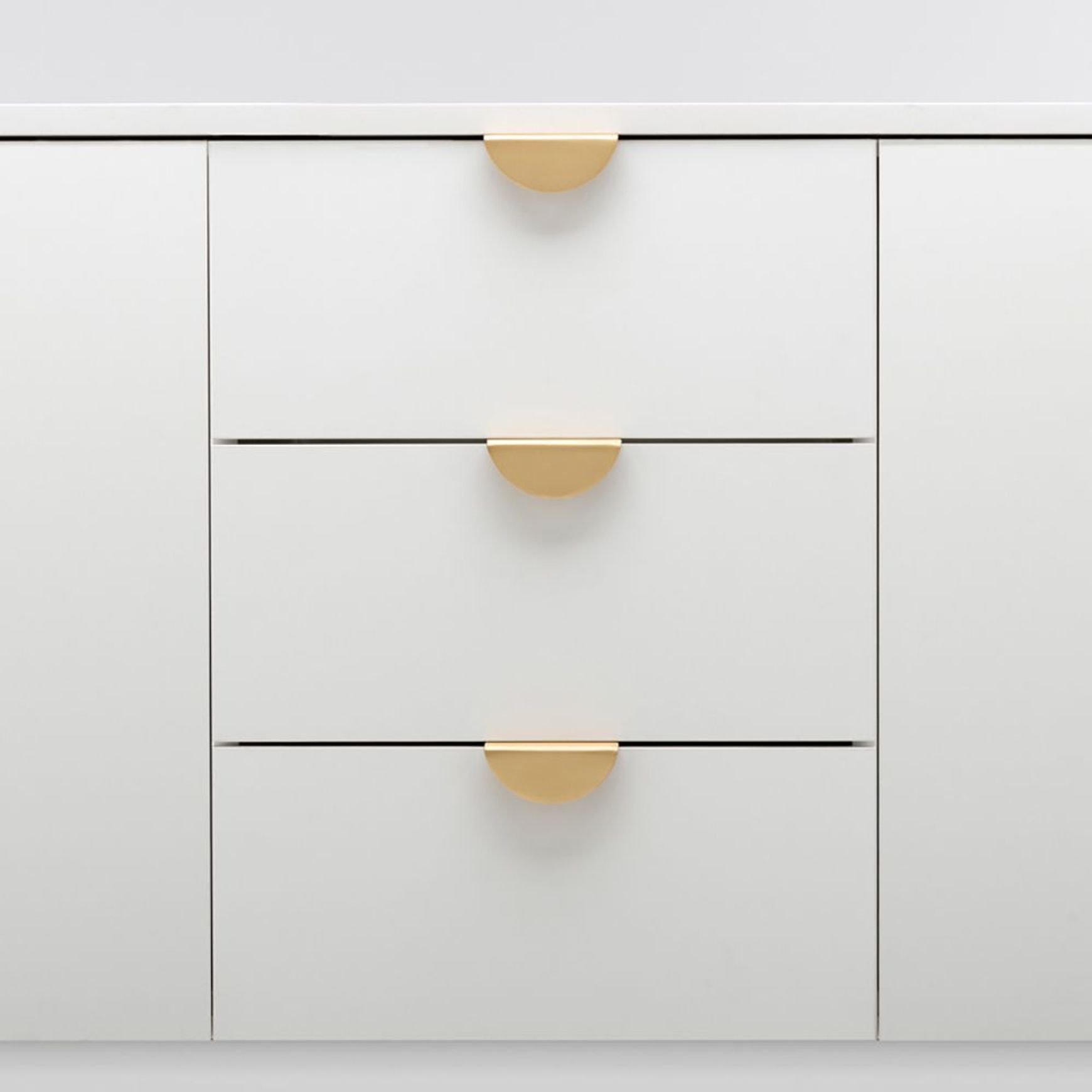 Iver Osaka Lip Drawer Cabinet Pull Handle