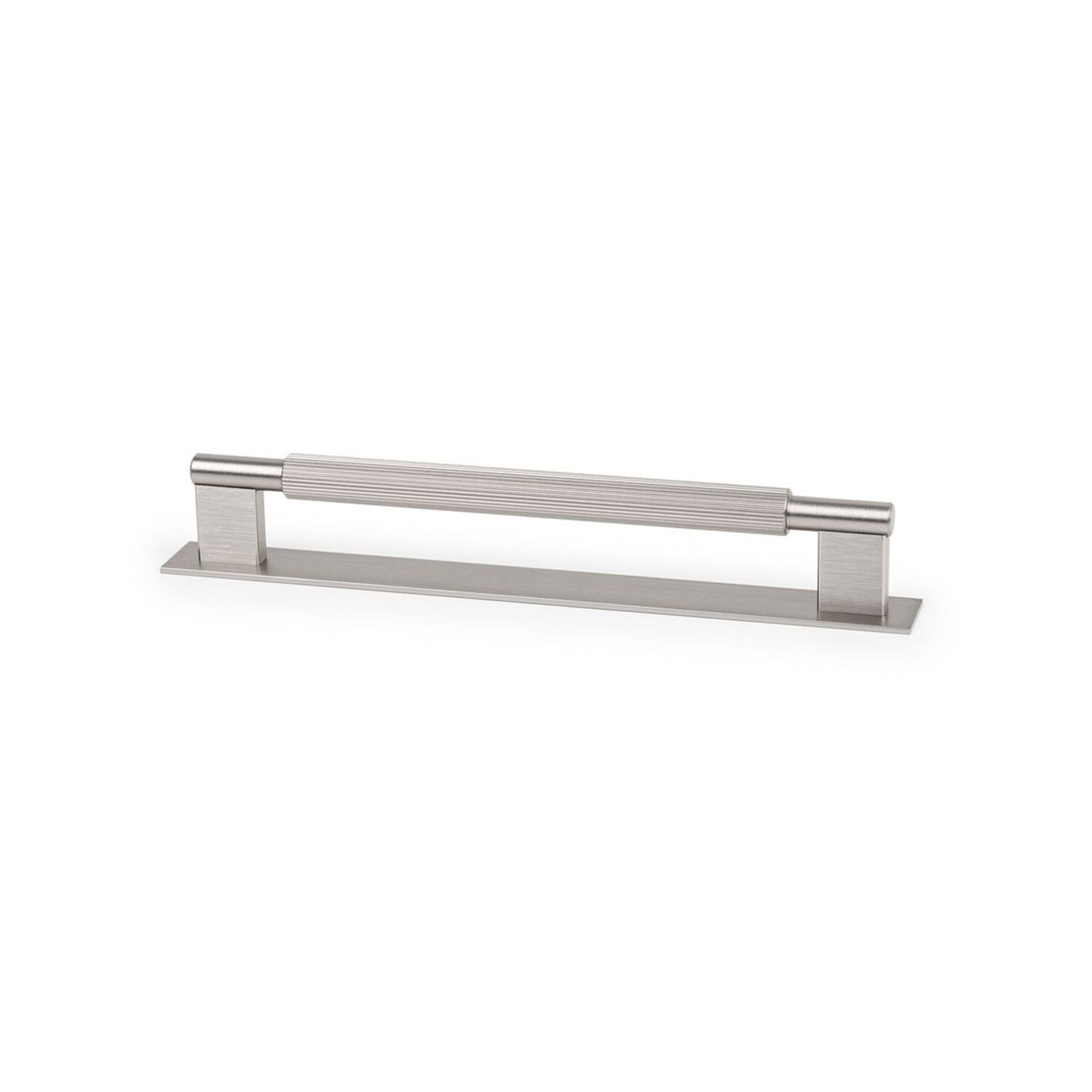 Momo Arpa Cabinet D Handle and Backplate