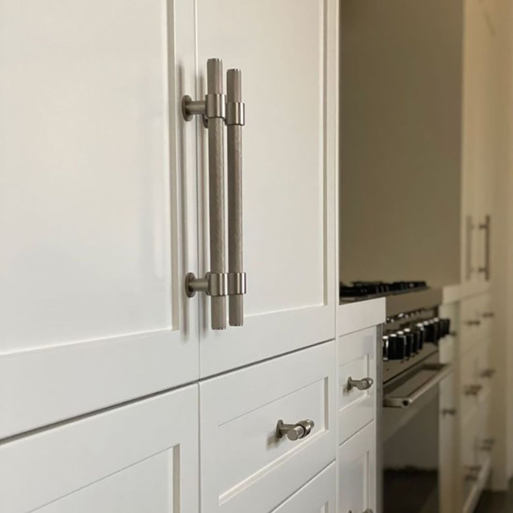 Momo Belgravia Cabinet Bar Pull Handle
