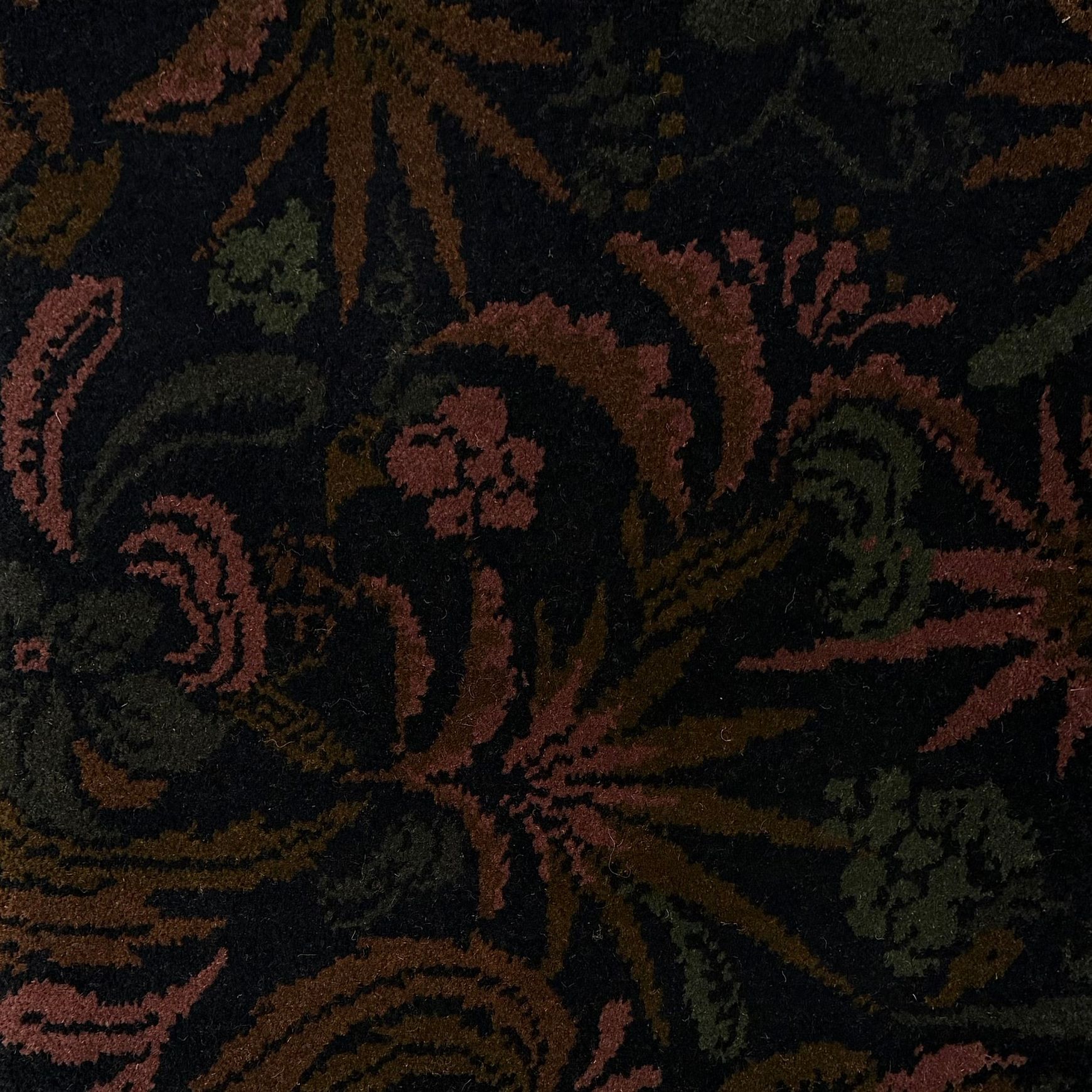 Grappa Dark Night l Axminster Carpet
