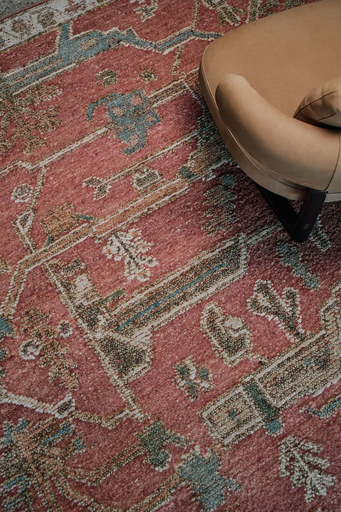 Biri Red l Handknotted Rugs