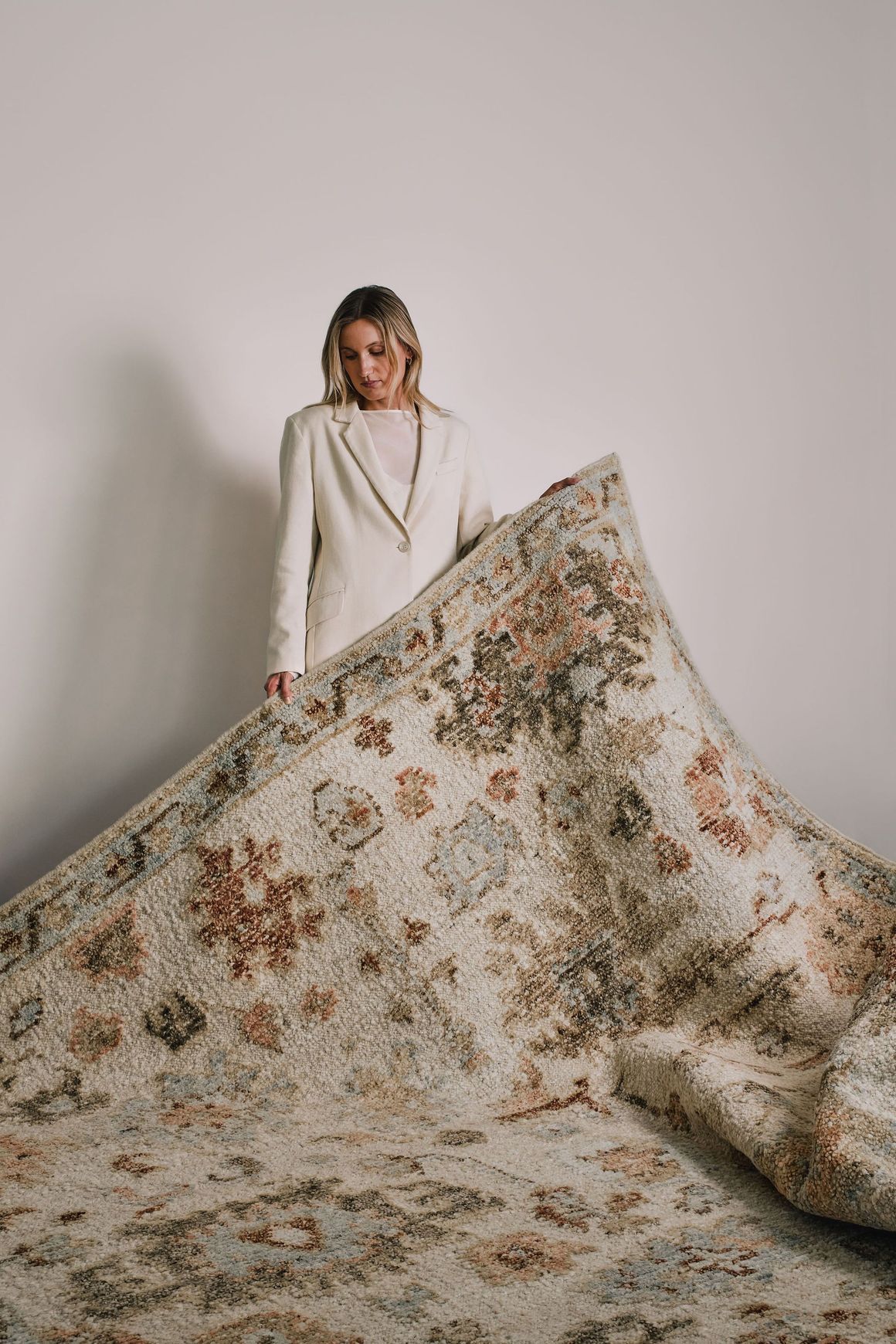 Hemen Ivory l Handknotted Rugs
