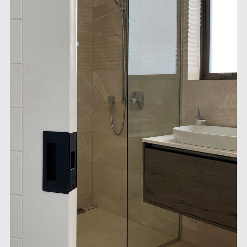 Wet Area Cavity Slider