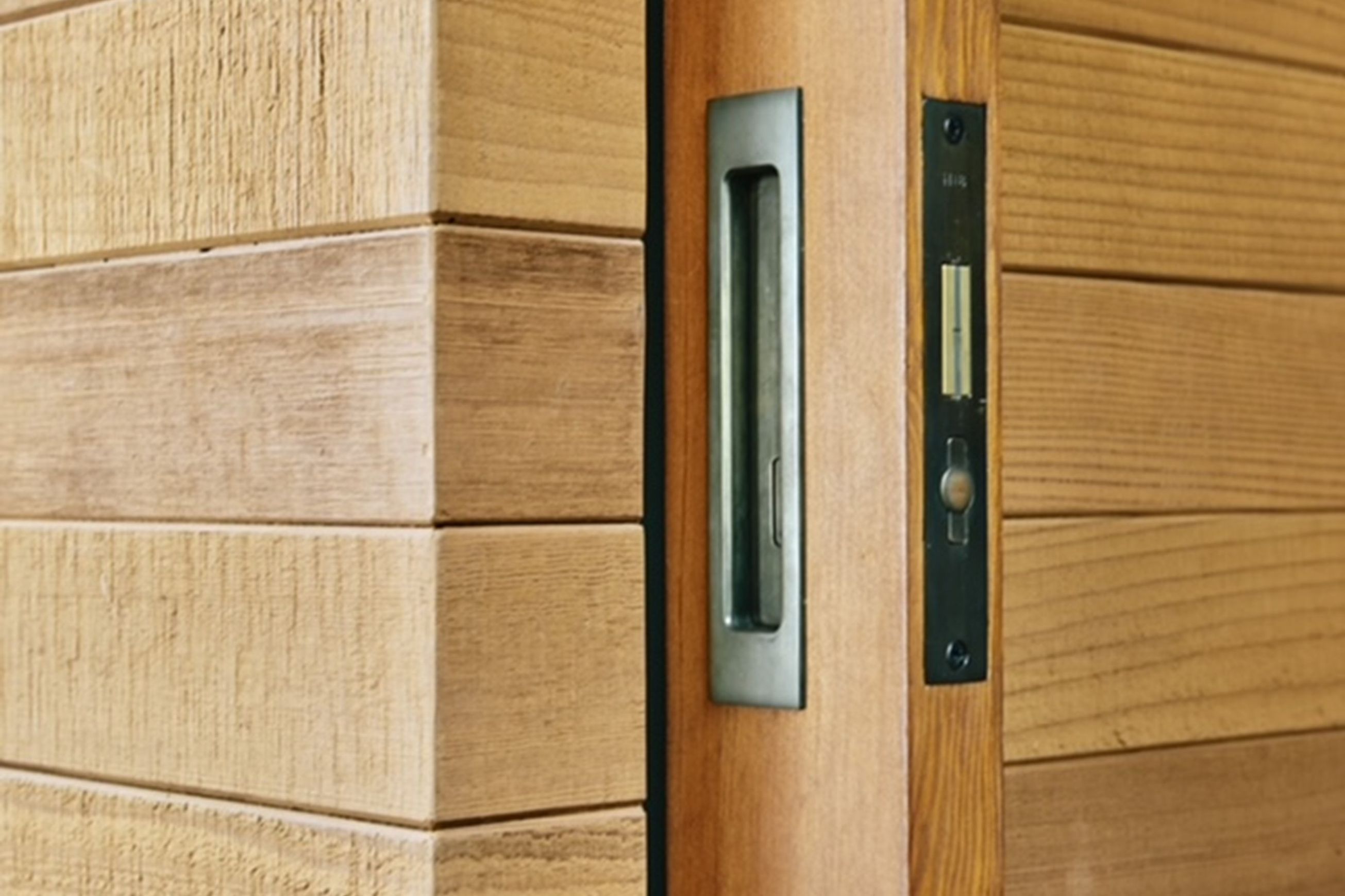 HB690 170mm Sliding Door Privacy Lock – 55mm Backset