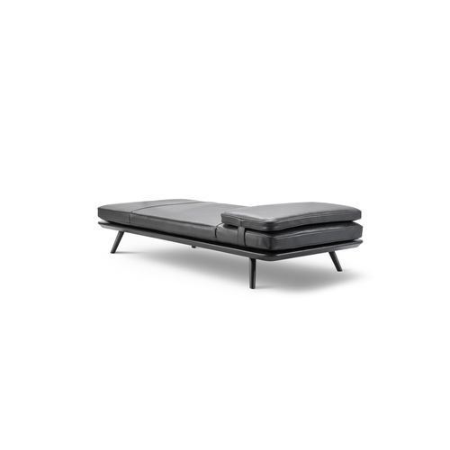 Spine Daybed by Fredericia