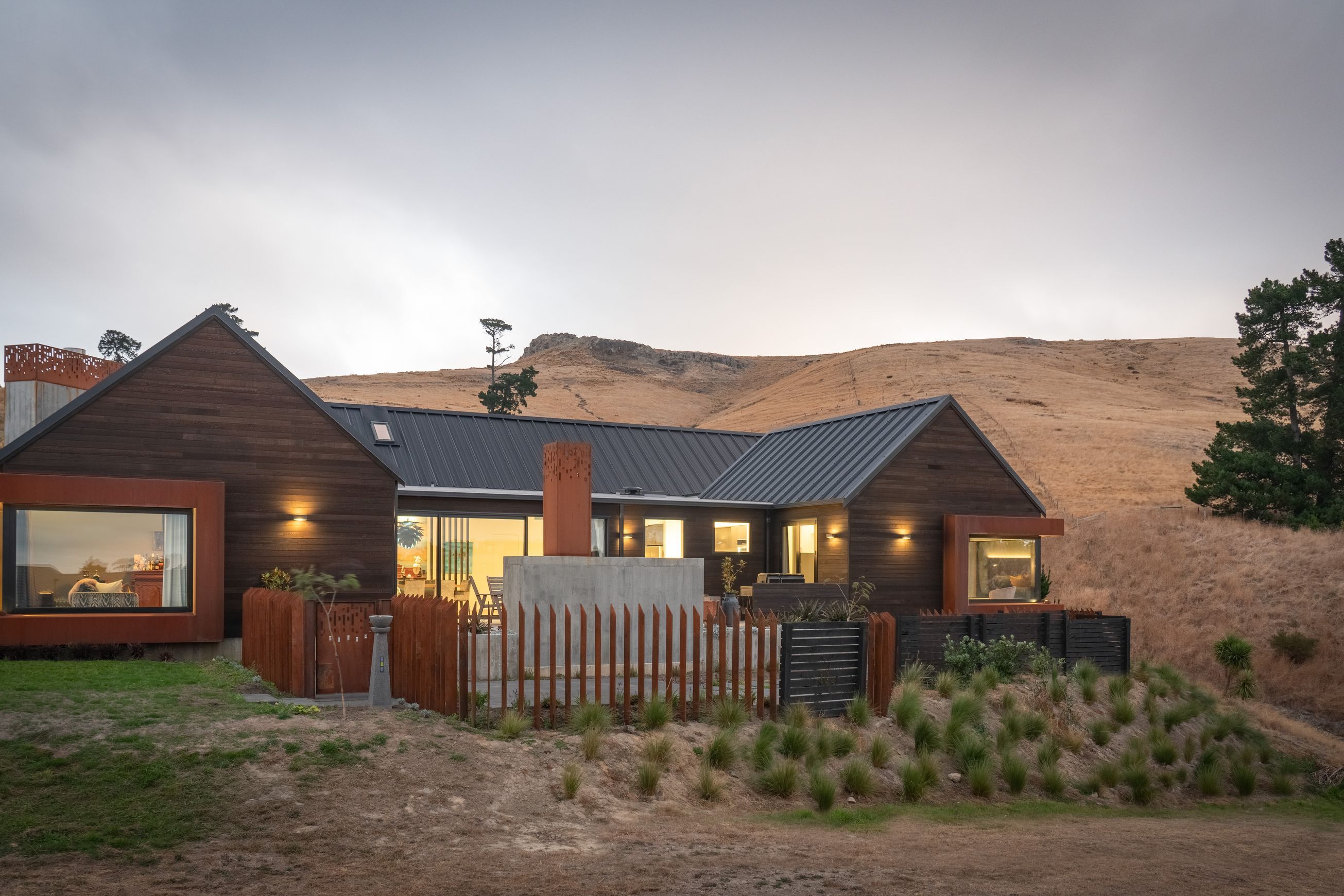Horizontal Shiplap and Rusticated Weatherboard System