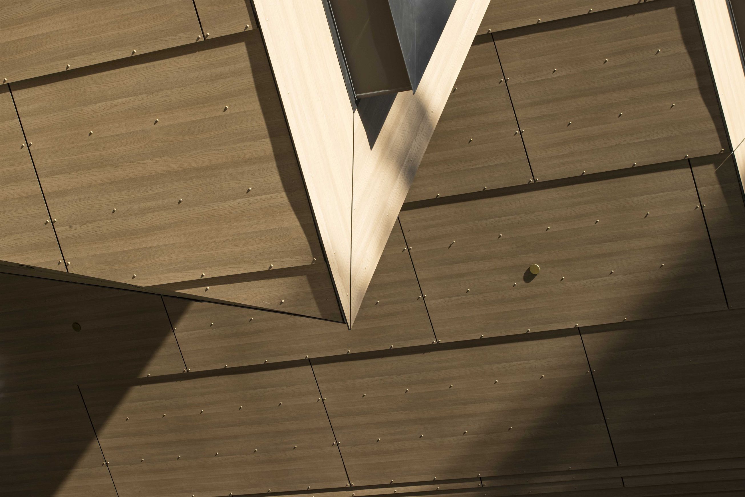 Profix PXF - TRESPA® METEON® Facade Support System