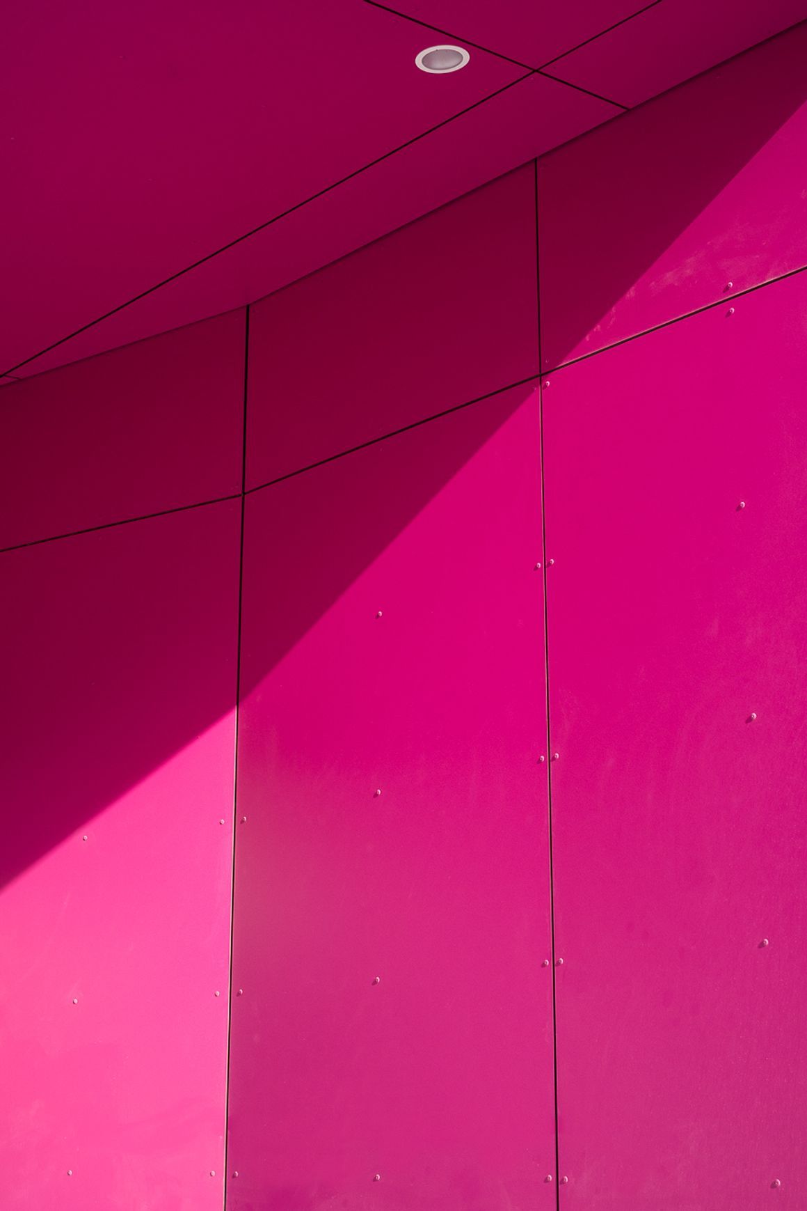 Profix PXF - TRESPA® METEON® Facade Support System