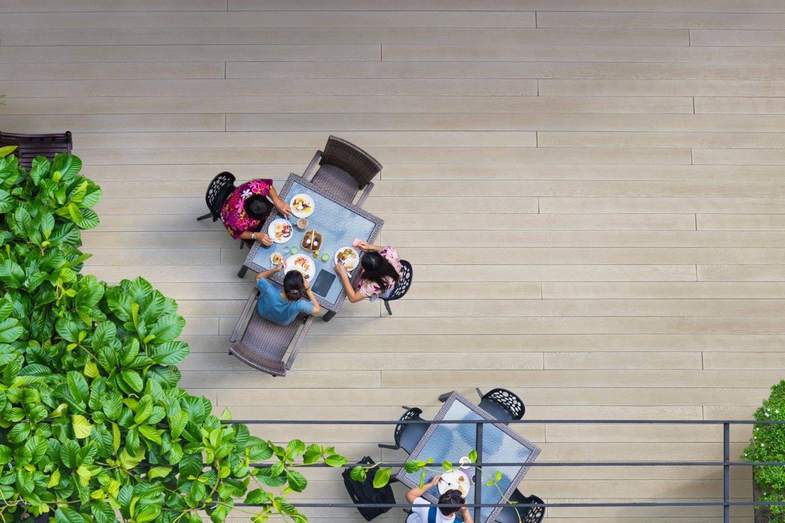 Millboard Limed Oak | Enhanced Grain Decking