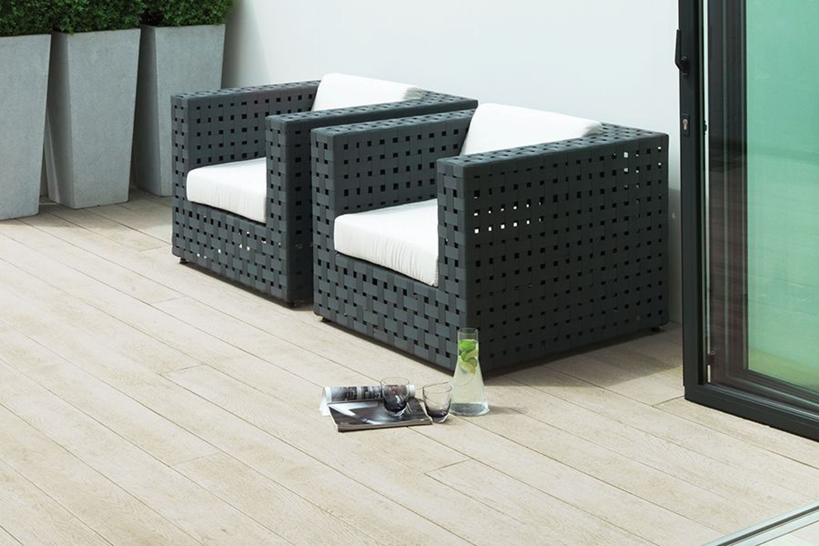 Millboard Limed Oak | Enhanced Grain Decking