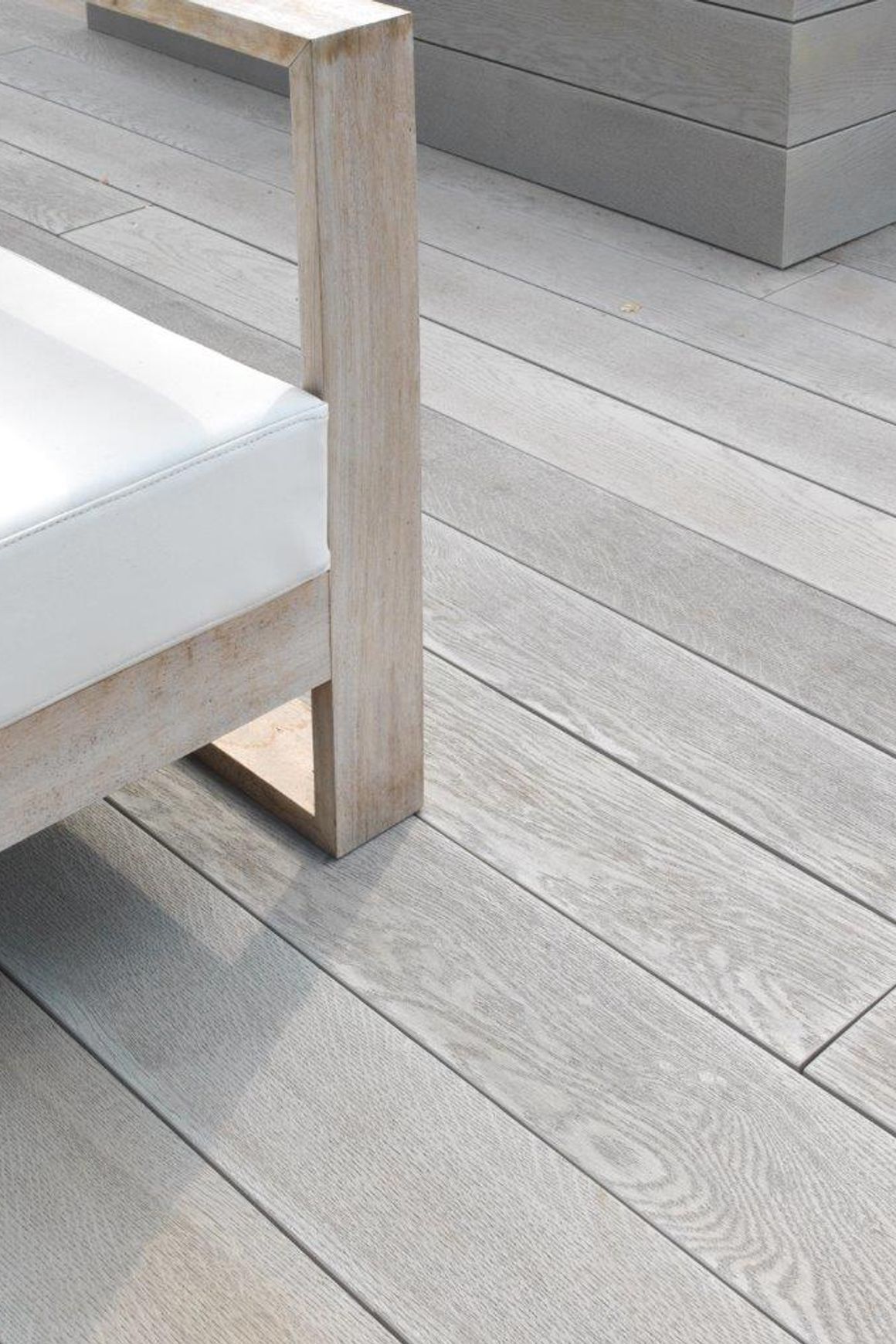 Millboard Smoked Oak | Enhanced Grain Decking