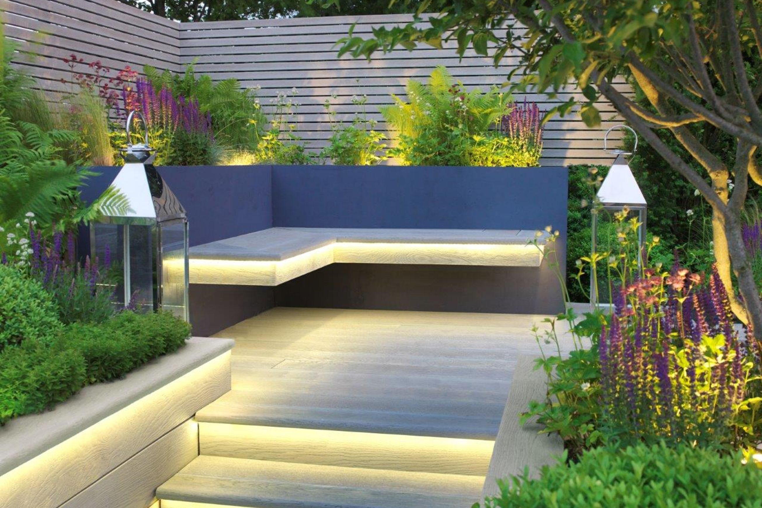 Millboard Smoked Oak | Enhanced Grain Decking