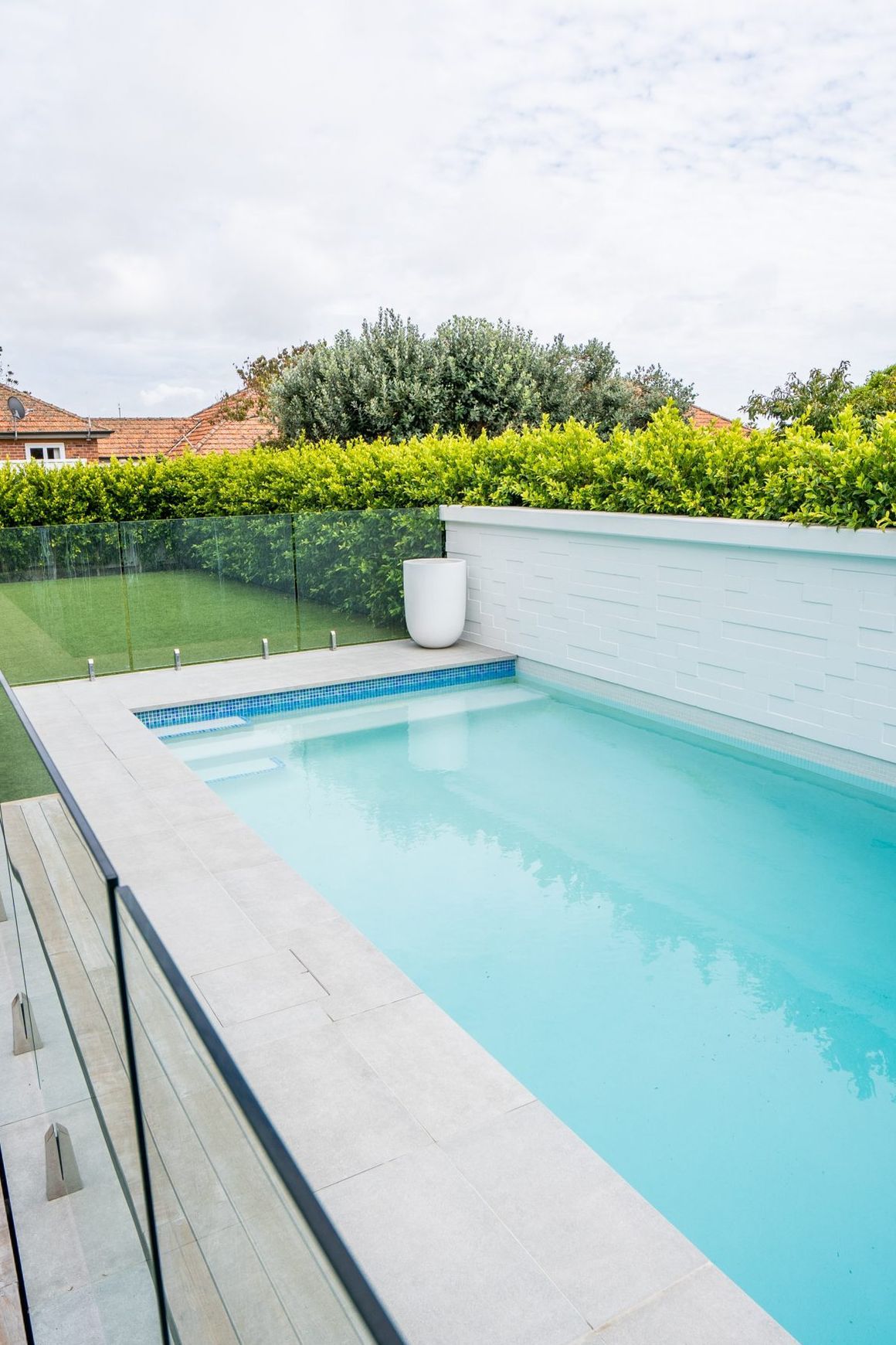 Arctic White Hydrazzo Pool Plaster
