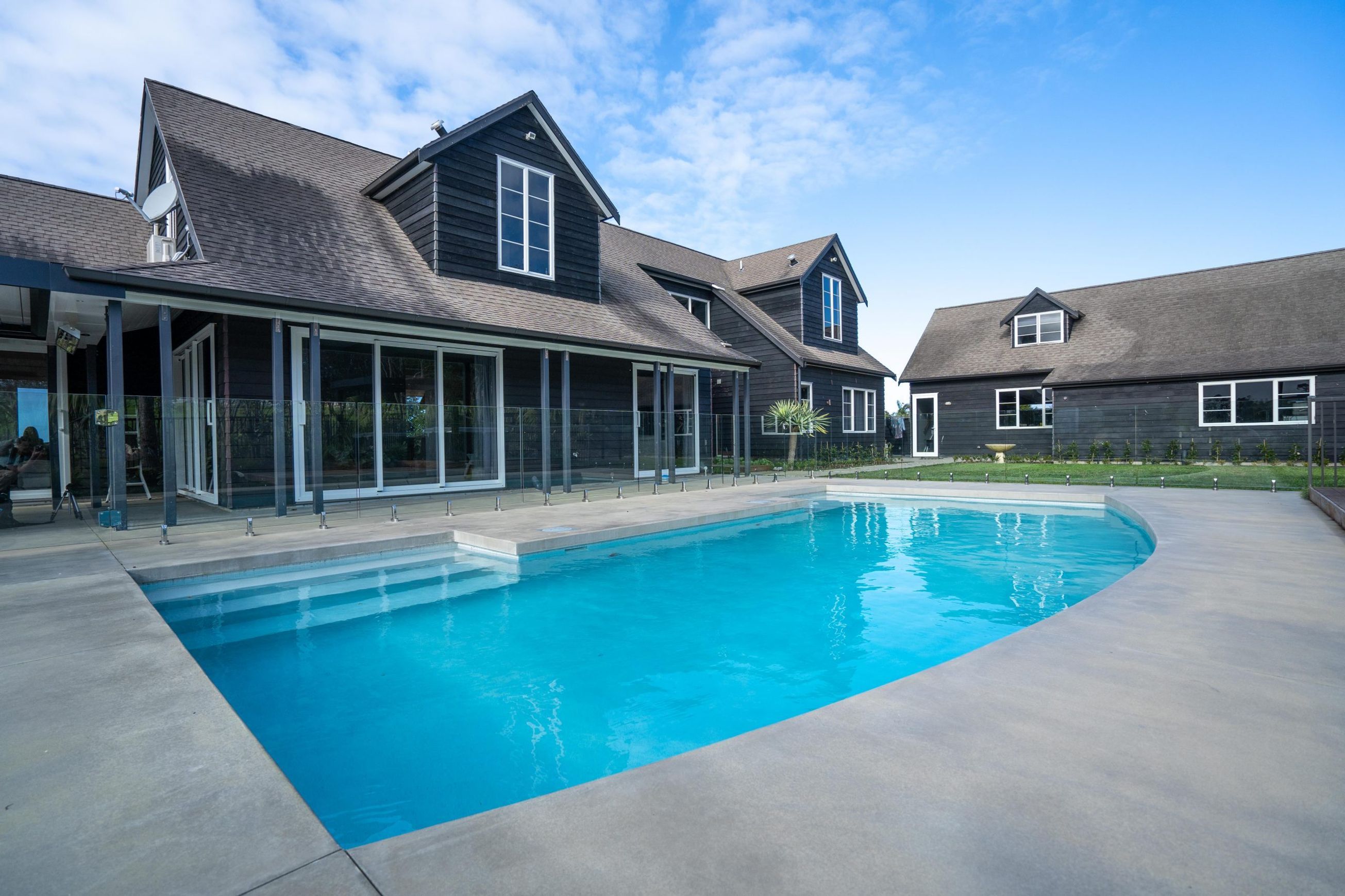 Gulfstream Blue Hydrazzo Pool Plaster