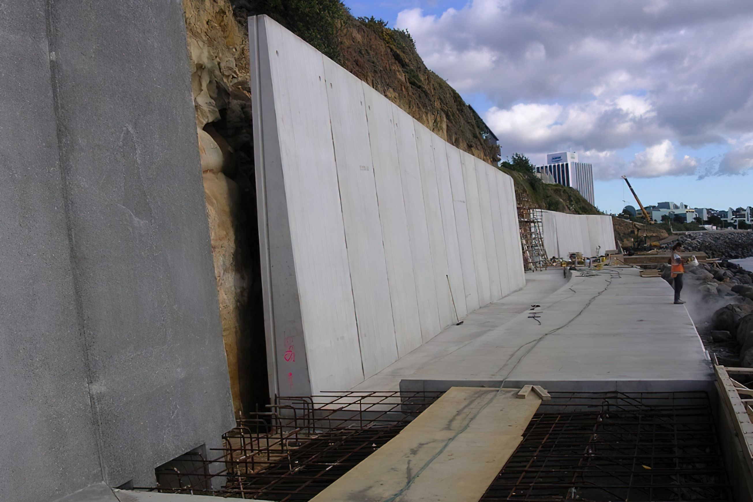 Barriers & Retaining Walls
