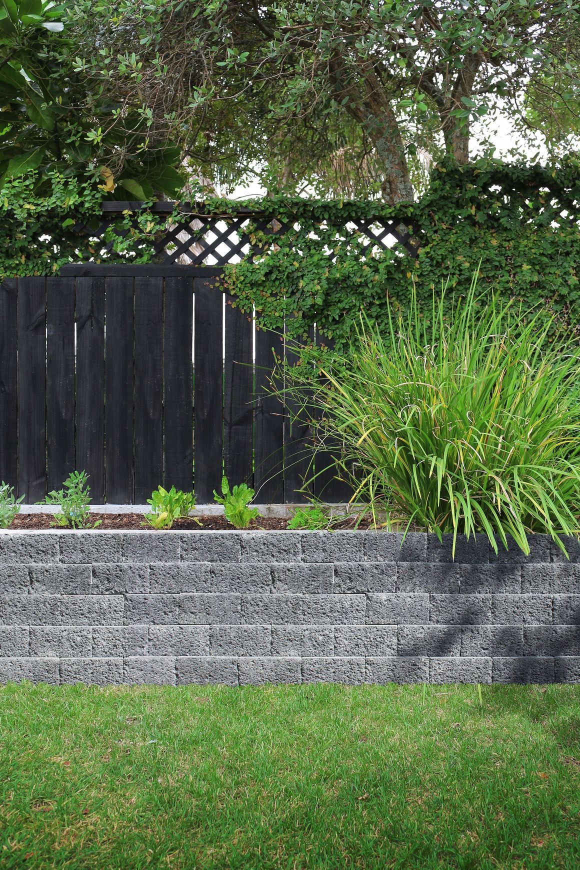 Keystone Sedona Stone Retaining