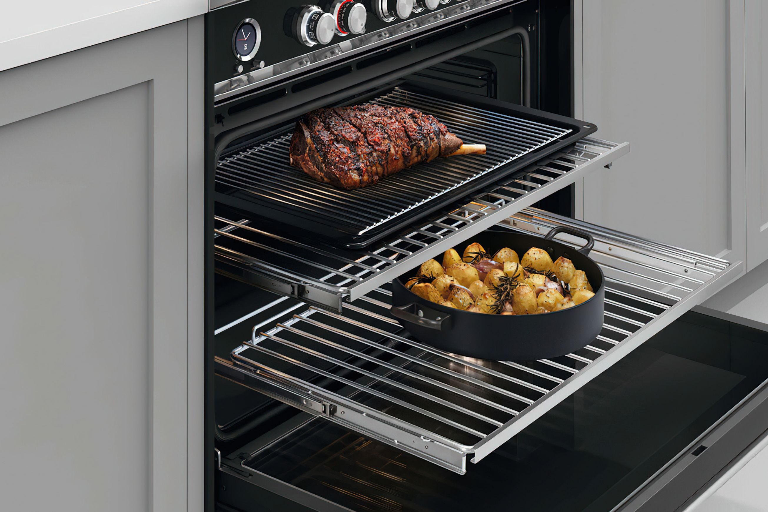 F&P Freestanding Cooker, Dual Fuel, 90cm, 5 Burners