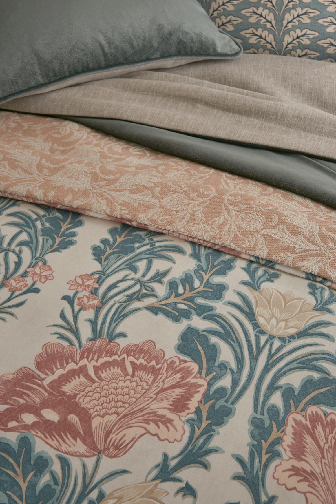 Acantha by ILIV | Drapery