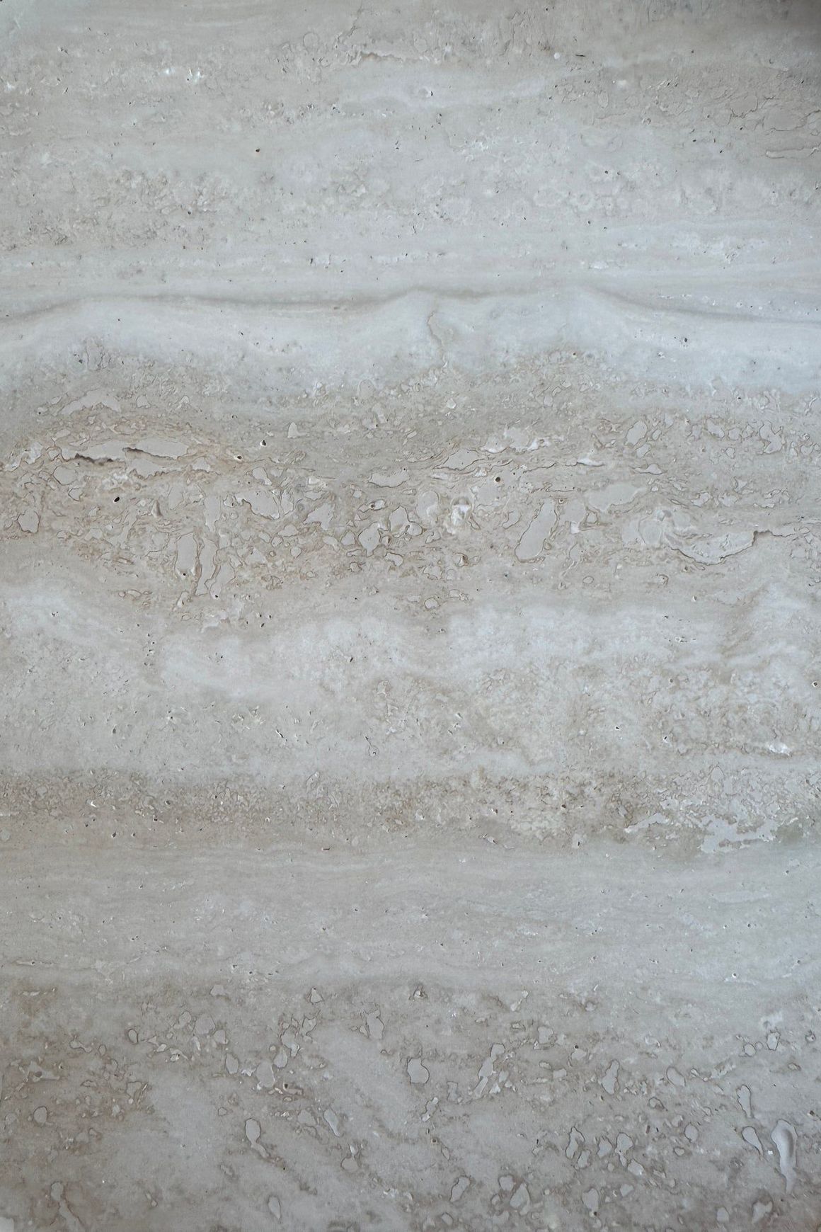 Round Tray - Veincut Travertine