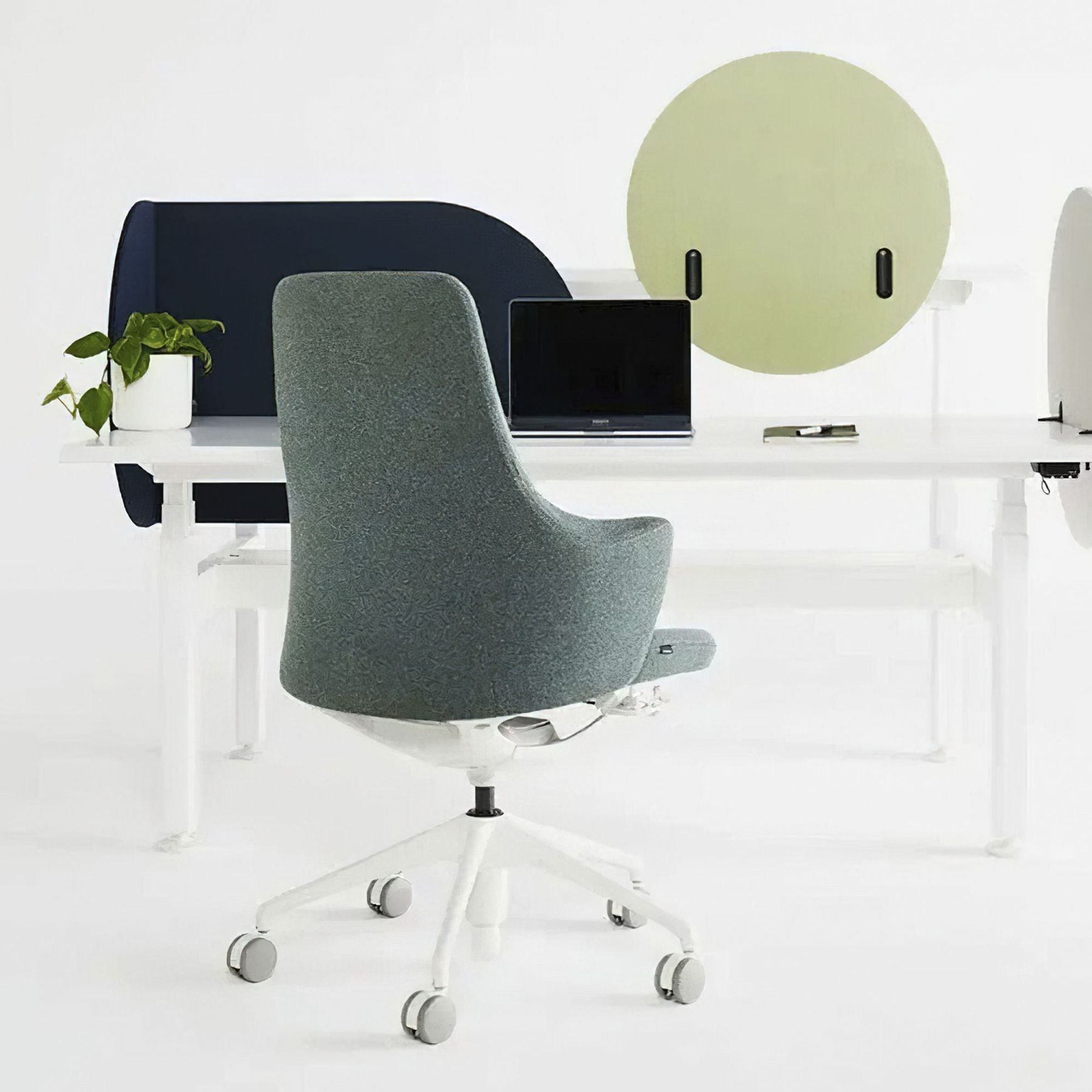 Vicinity Desk Screens