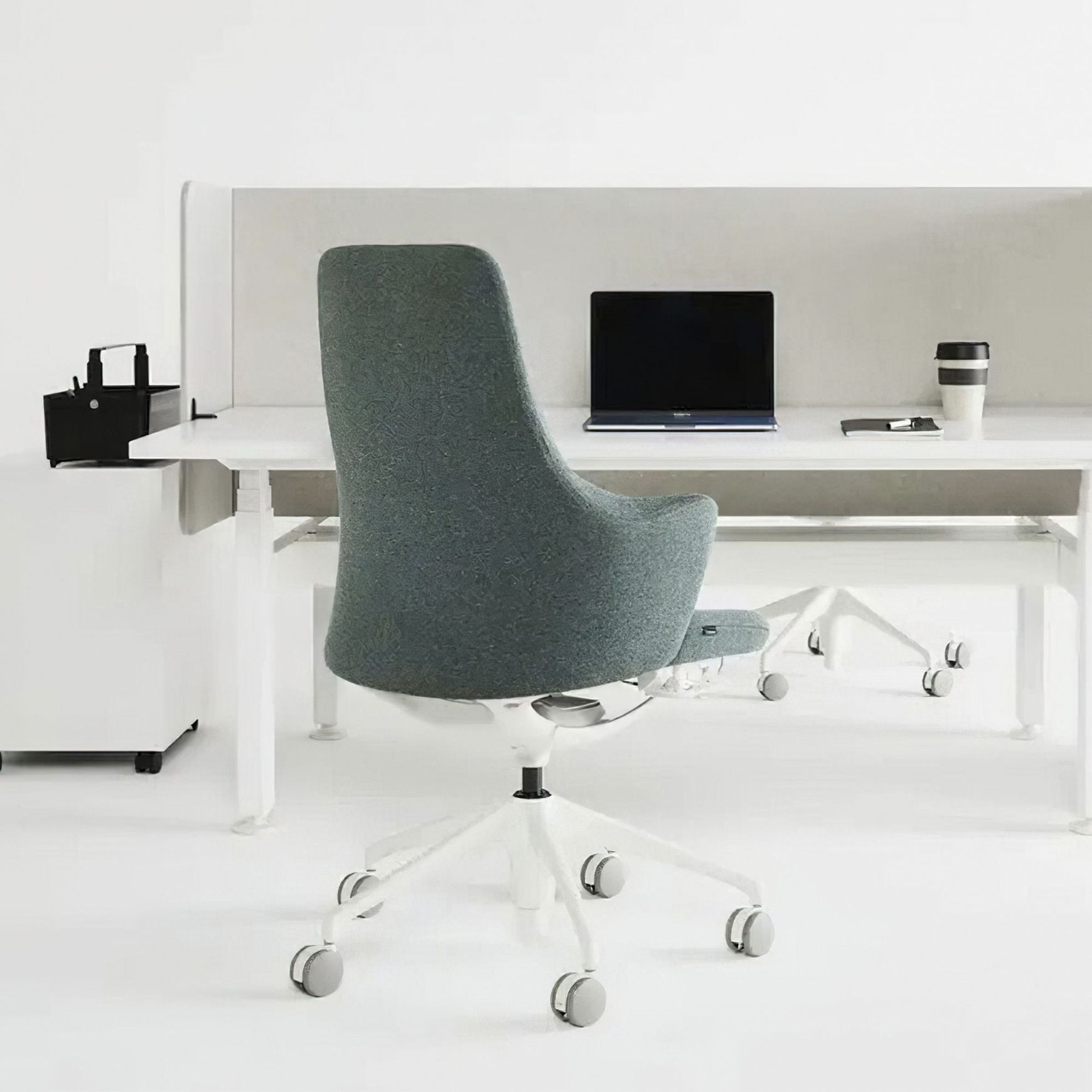 Vicinity Desk Screens