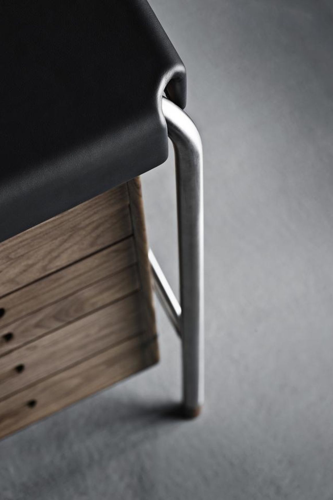 AJ52 Society Desk Table by Carl Hansen & Søn