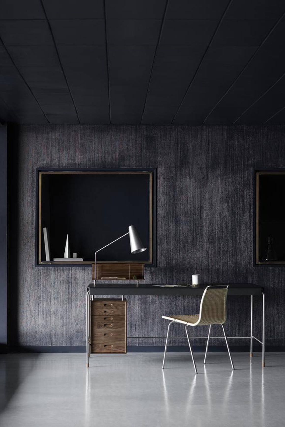 AJ52 Society Desk Table by Carl Hansen & Søn