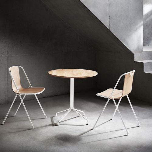 Strand Table by
Nau